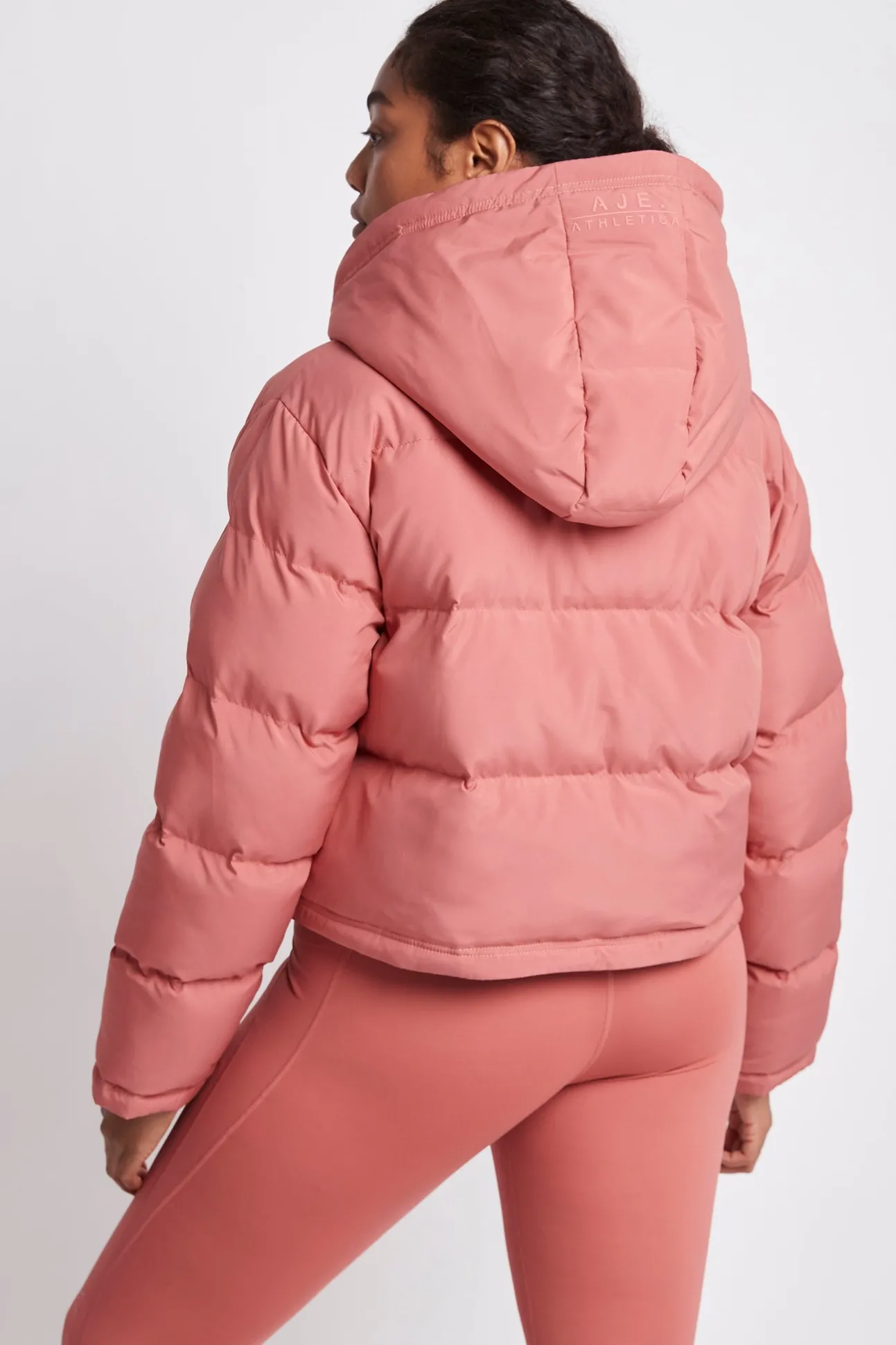 cropped_puffer_jacket__10.webp Cropped Puffer Jacket 001
