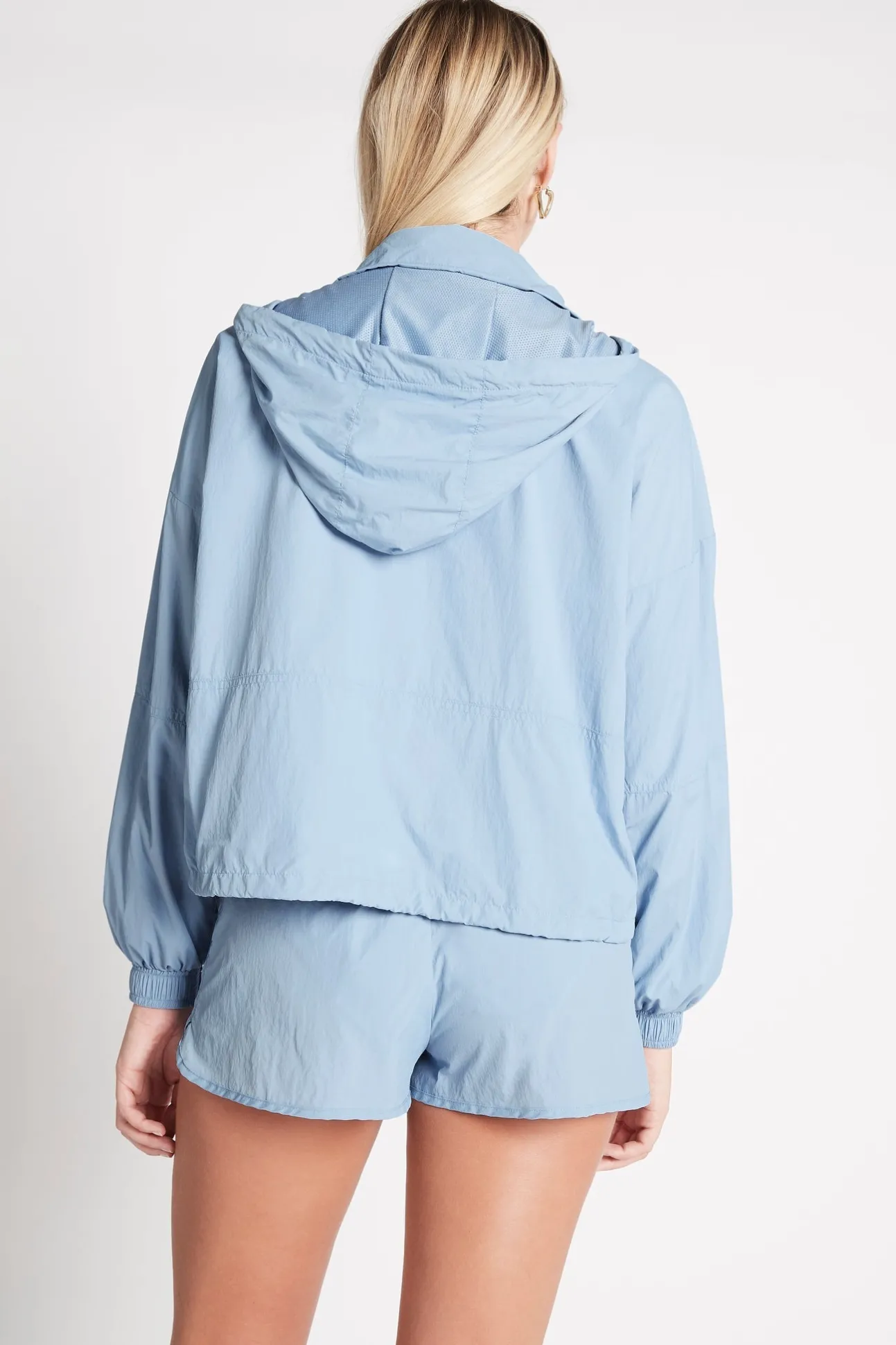 cropped_signature_badge_l_7.webp Cropped Signature Badge Logo Spray Jacket 708