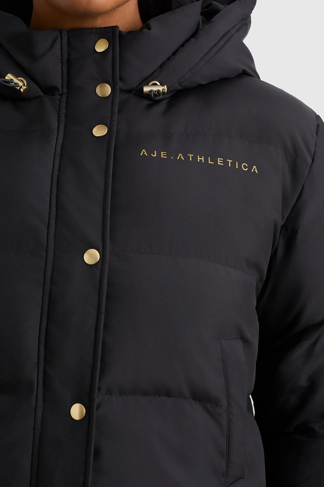 cropped_signature_logo_ho_14-1.webp Cropped Signature Logo Hooded Puffer 711
