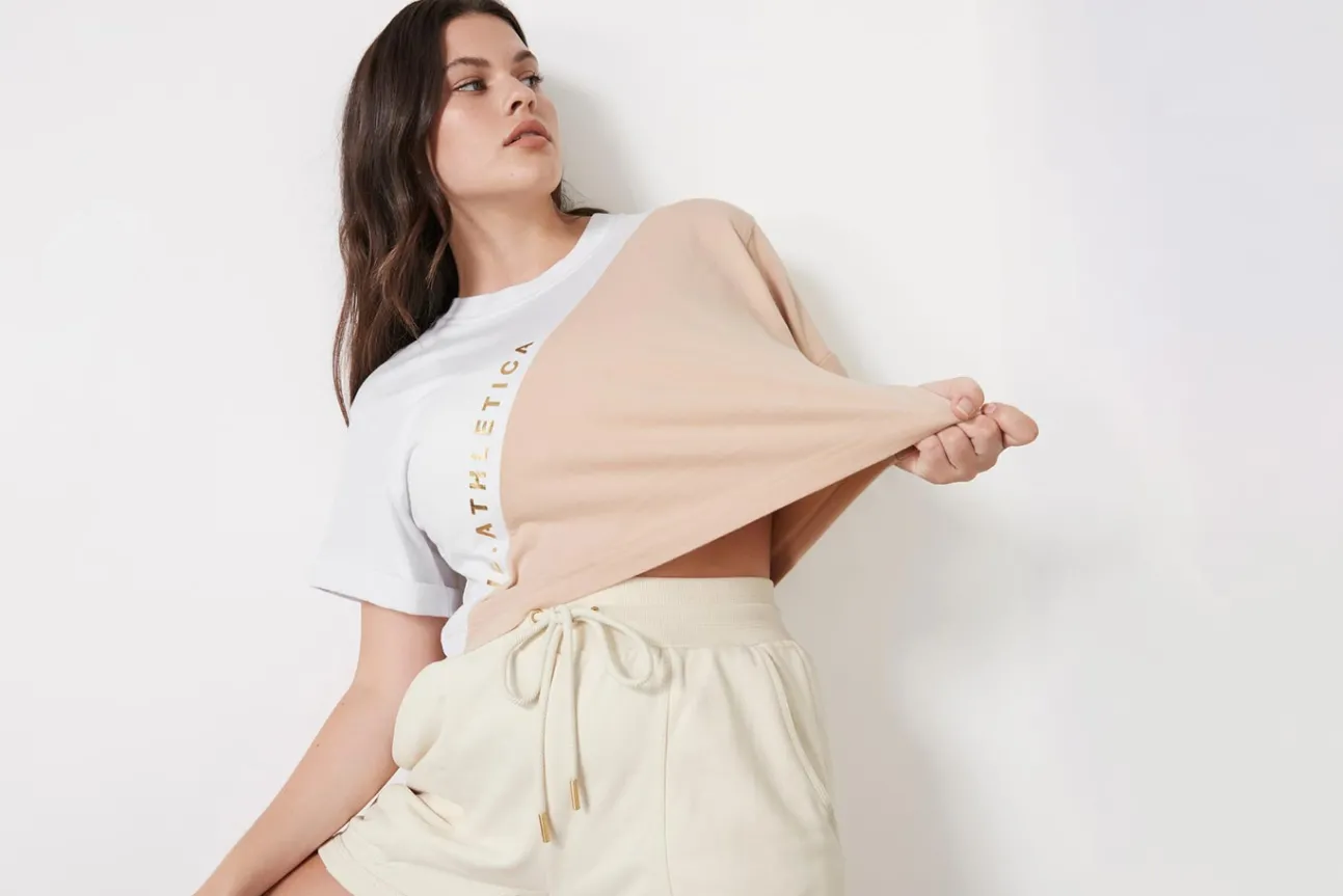cropped_signature_logo_ts_16.webp Cropped Signature Logo T-Shirt 105