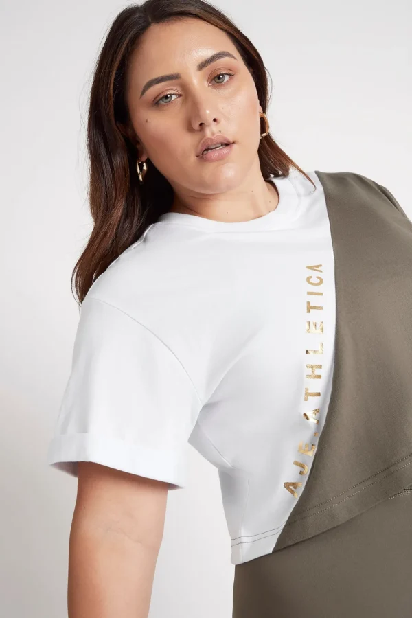 Cropped Signature Logo T-Shirt 105