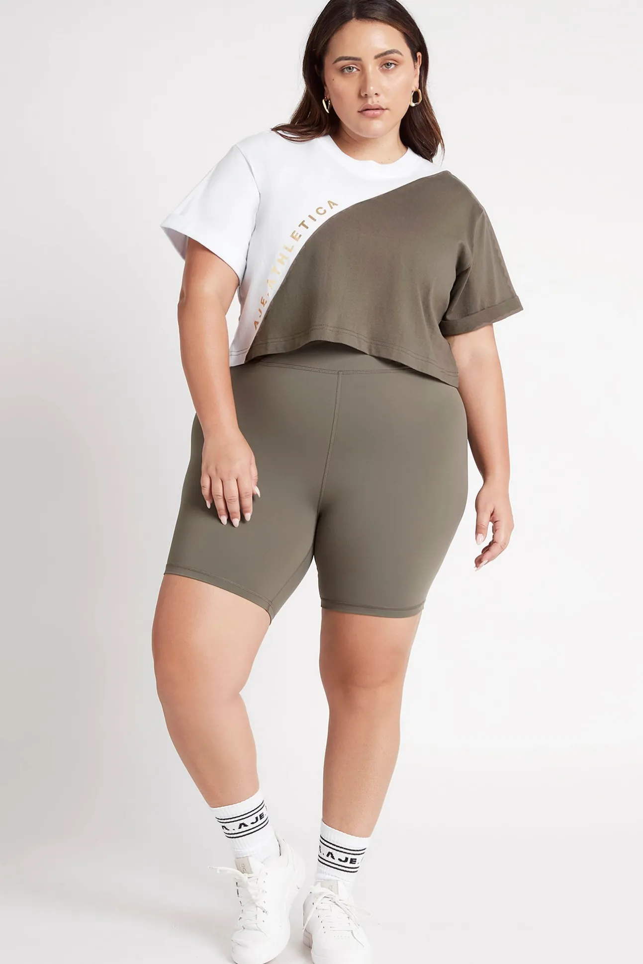cropped_signature_logo_ts_9-1.webp Cropped Signature Logo T-Shirt 105