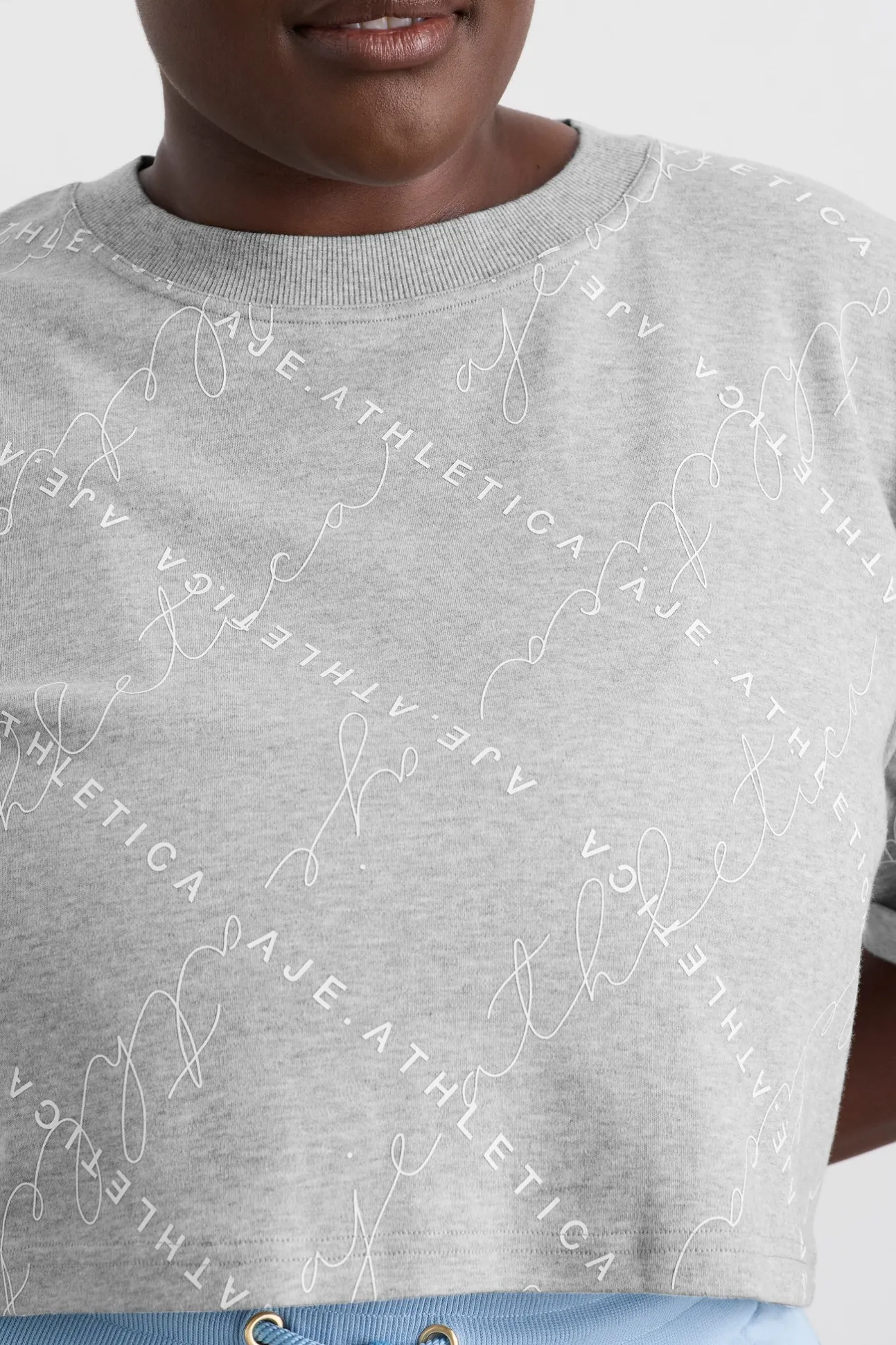 cropped_tee__12-2.webp Cropped Tee 105