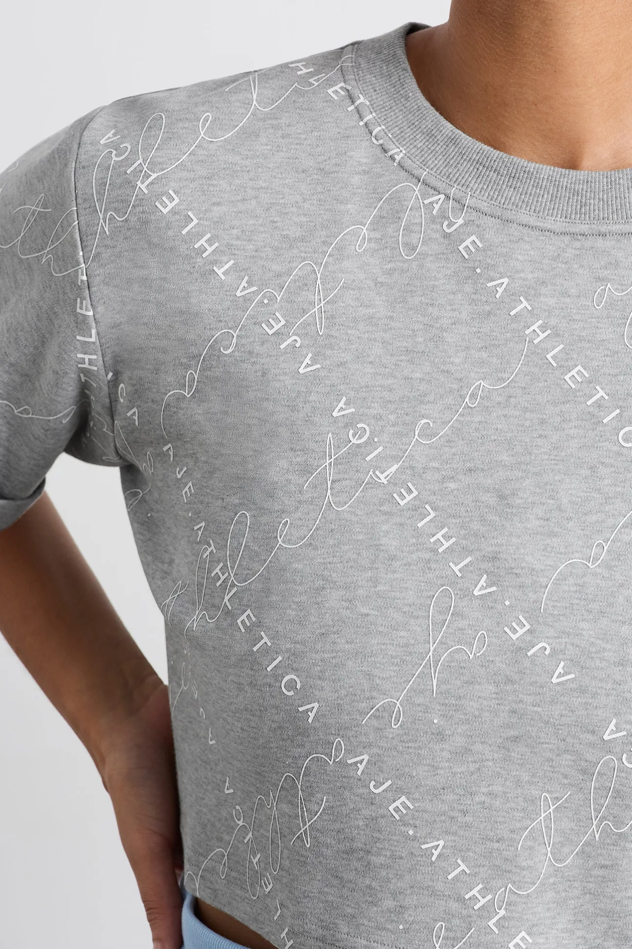cropped_tee__7-2.webp Cropped Tee 105