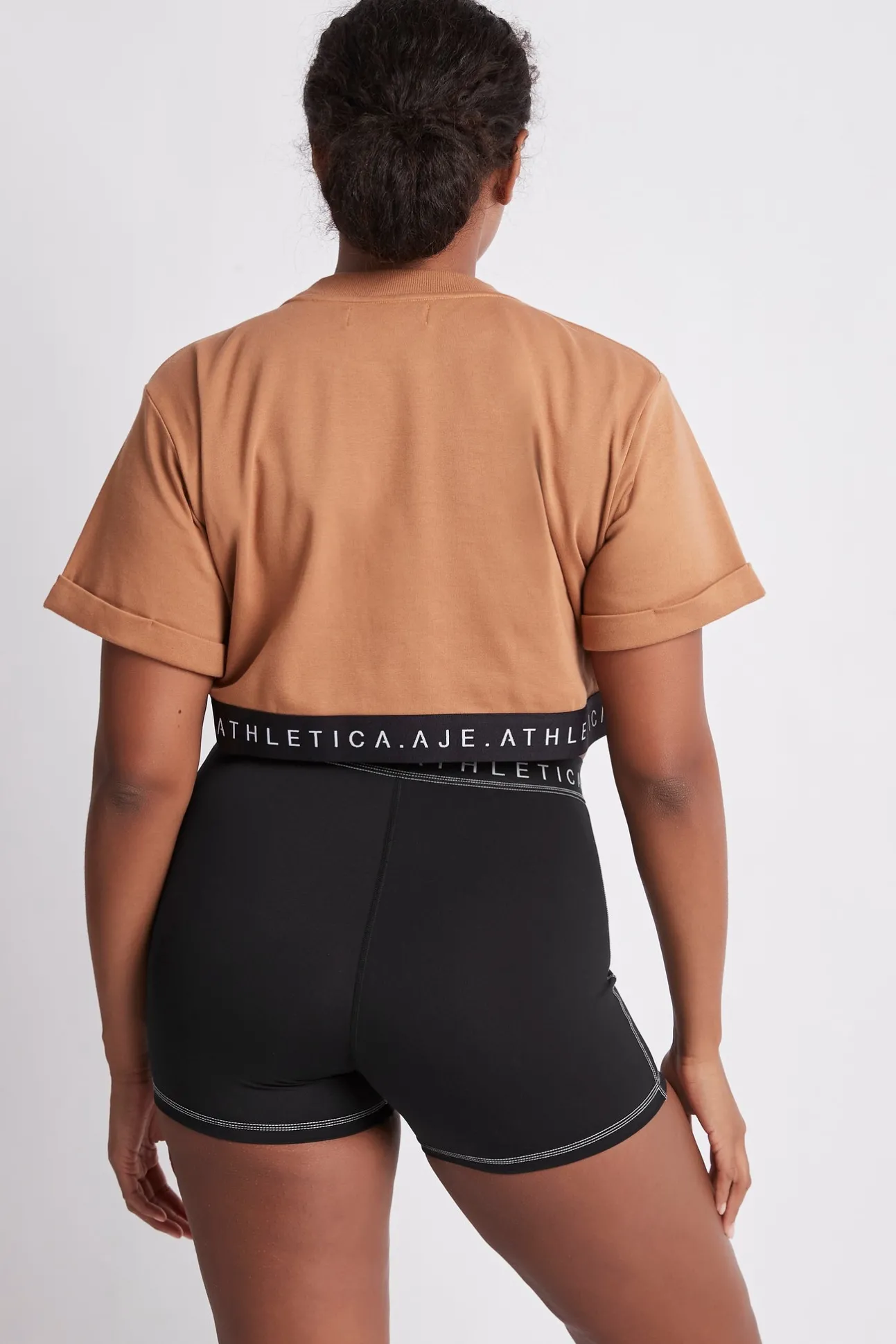 cropped_tshirt__10.webp Cropped T-Shirt 006
