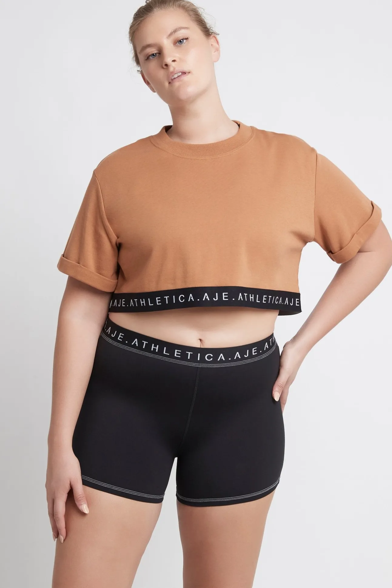 cropped_tshirt__14.webp Cropped T-Shirt 006