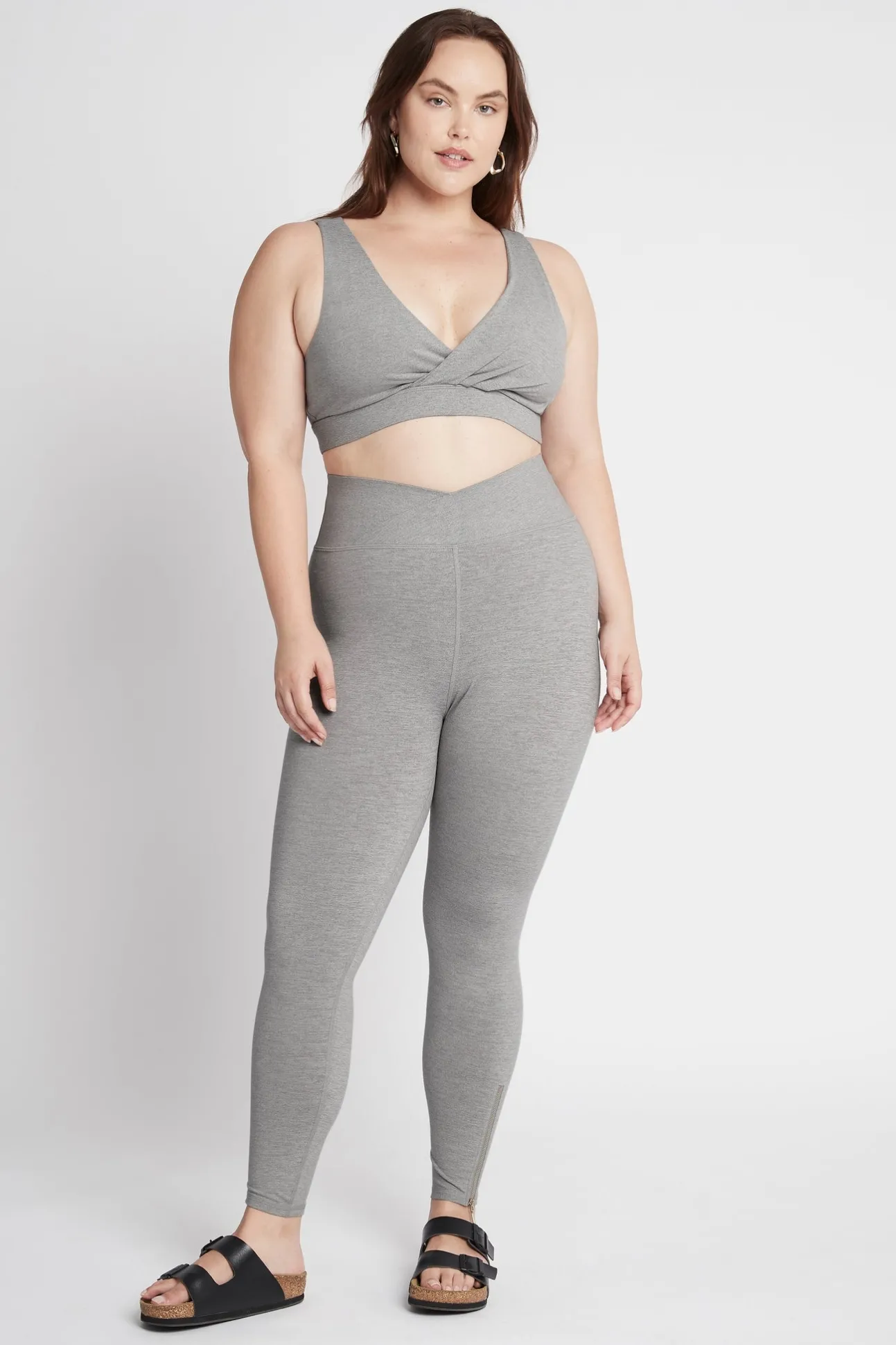 crossover_sports_bra__15.webp Crossover Sports Bra 317
