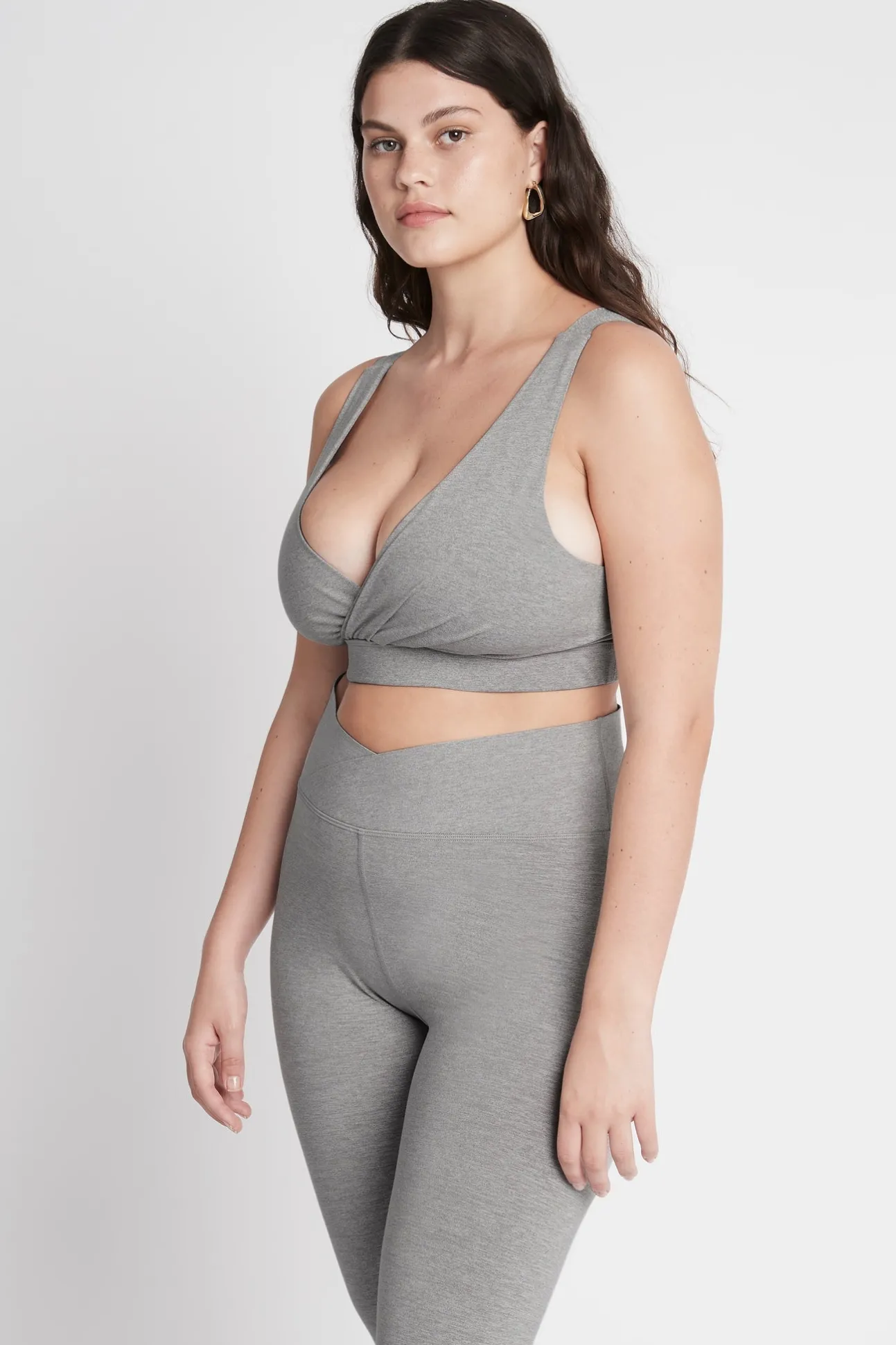 crossover_sports_bra__7.webp Crossover Sports Bra 317