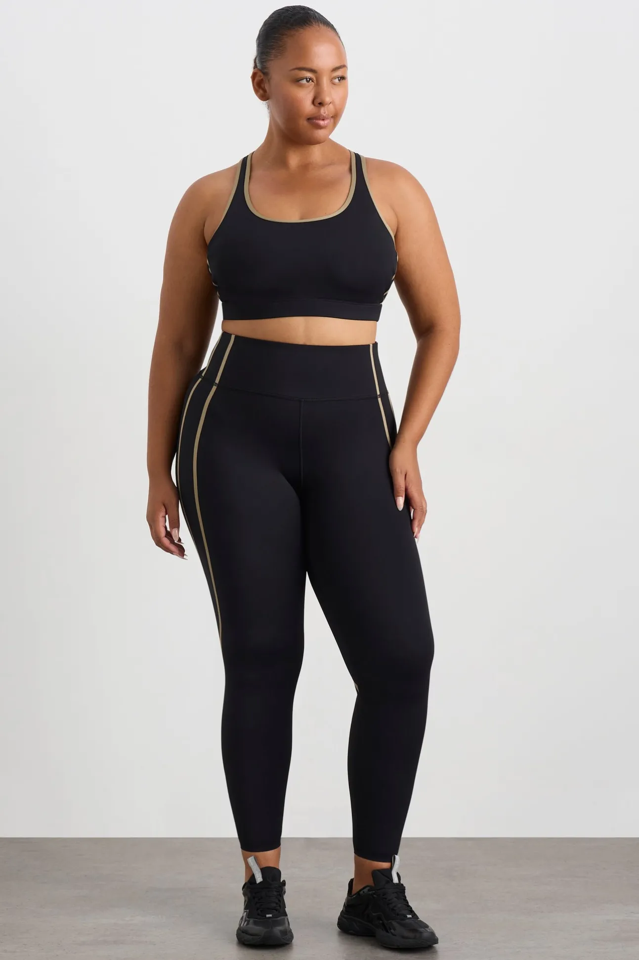 curved_seam__legging__11.webp Curved Seam 7/8 Legging 241