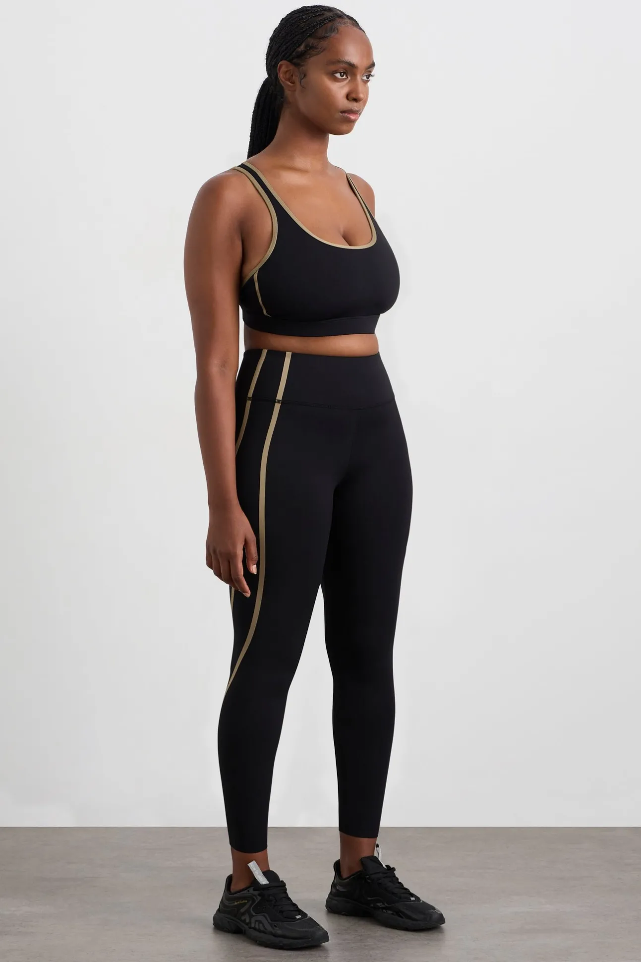 curved_seam__legging__6.webp Curved Seam 7/8 Legging 241