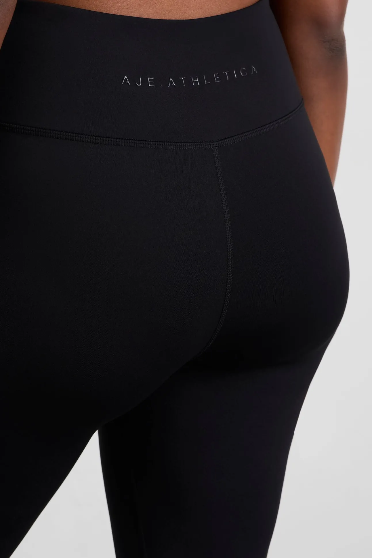 curved_seam__legging__8.webp Curved Seam 7/8 Legging 241