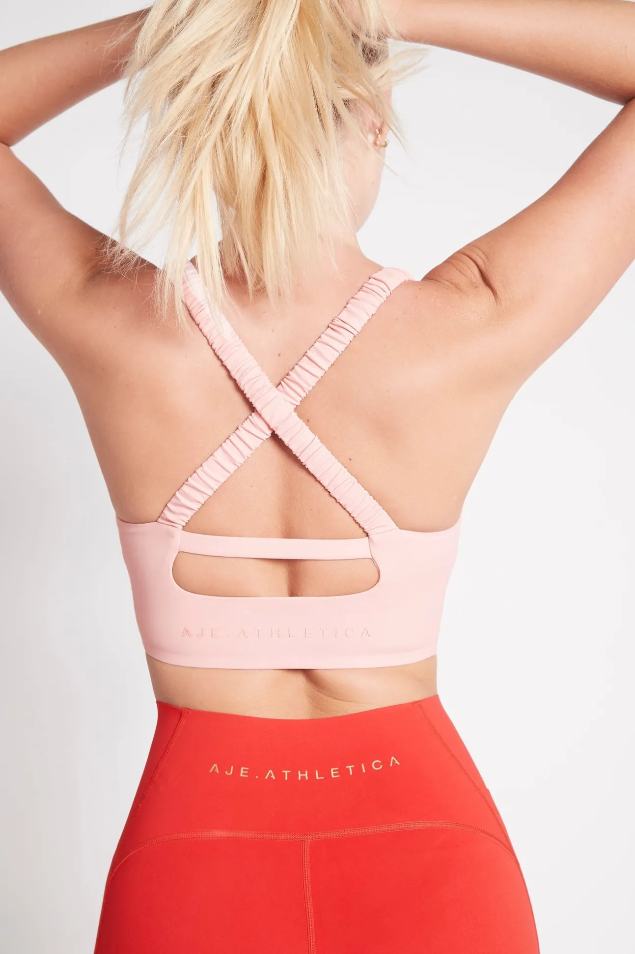 cut_out_cross_back_sports_3-1.webp Cut Out Cross Back Sports Bra 314