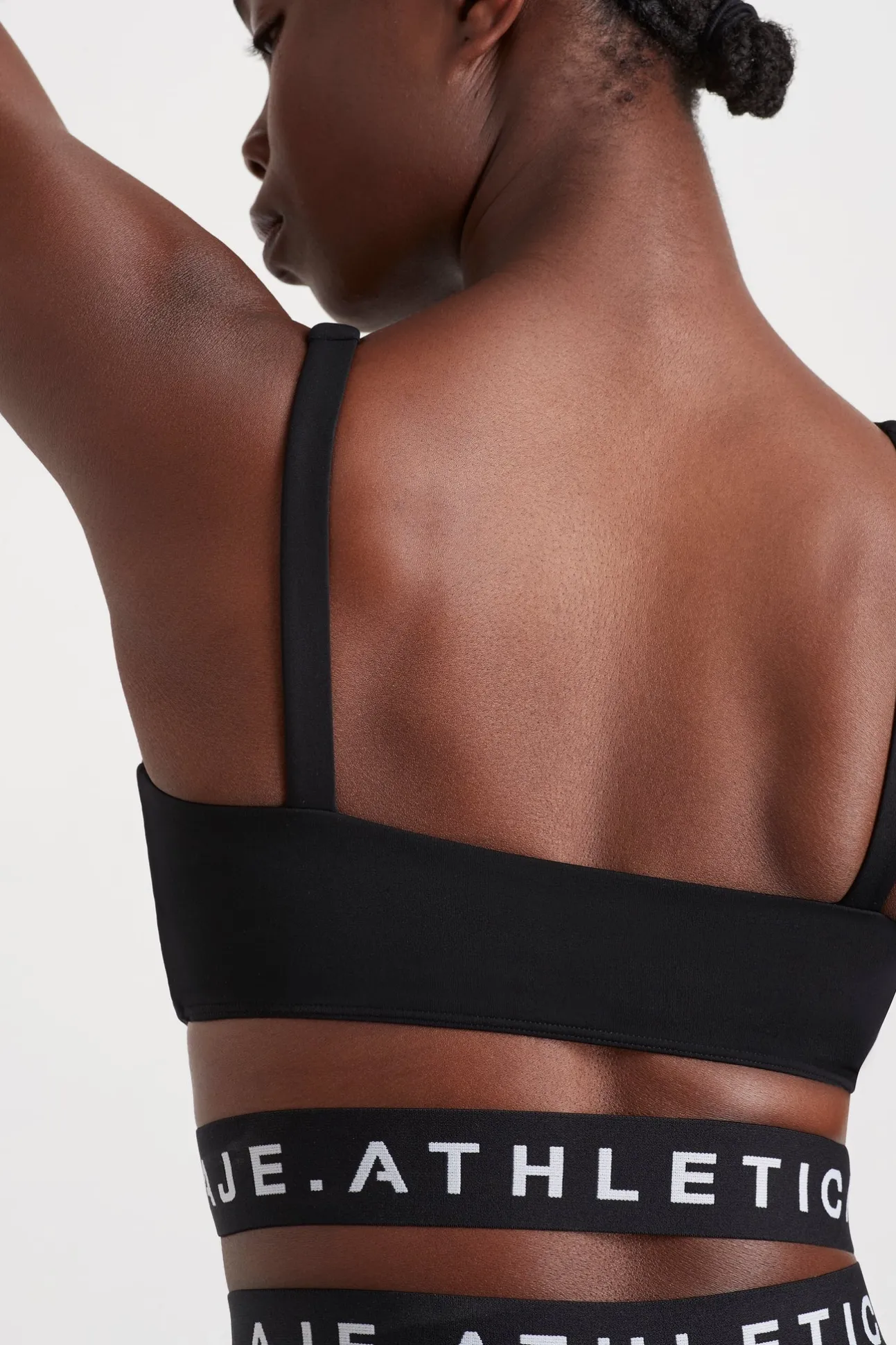 cut_out_elastic_sports_br_3.webp Cut Out Elastic Sports Bra 337