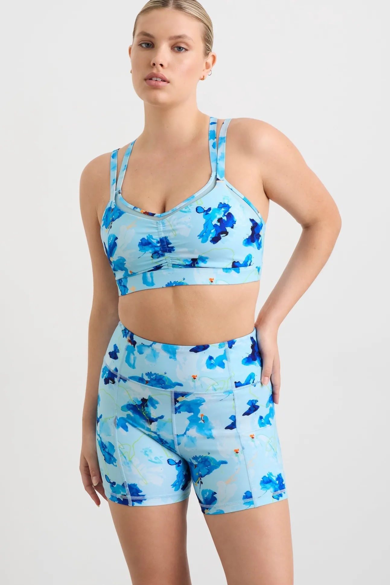 double_layer_crossback_br_9-1.webp Double Layer Crossback Bra 350