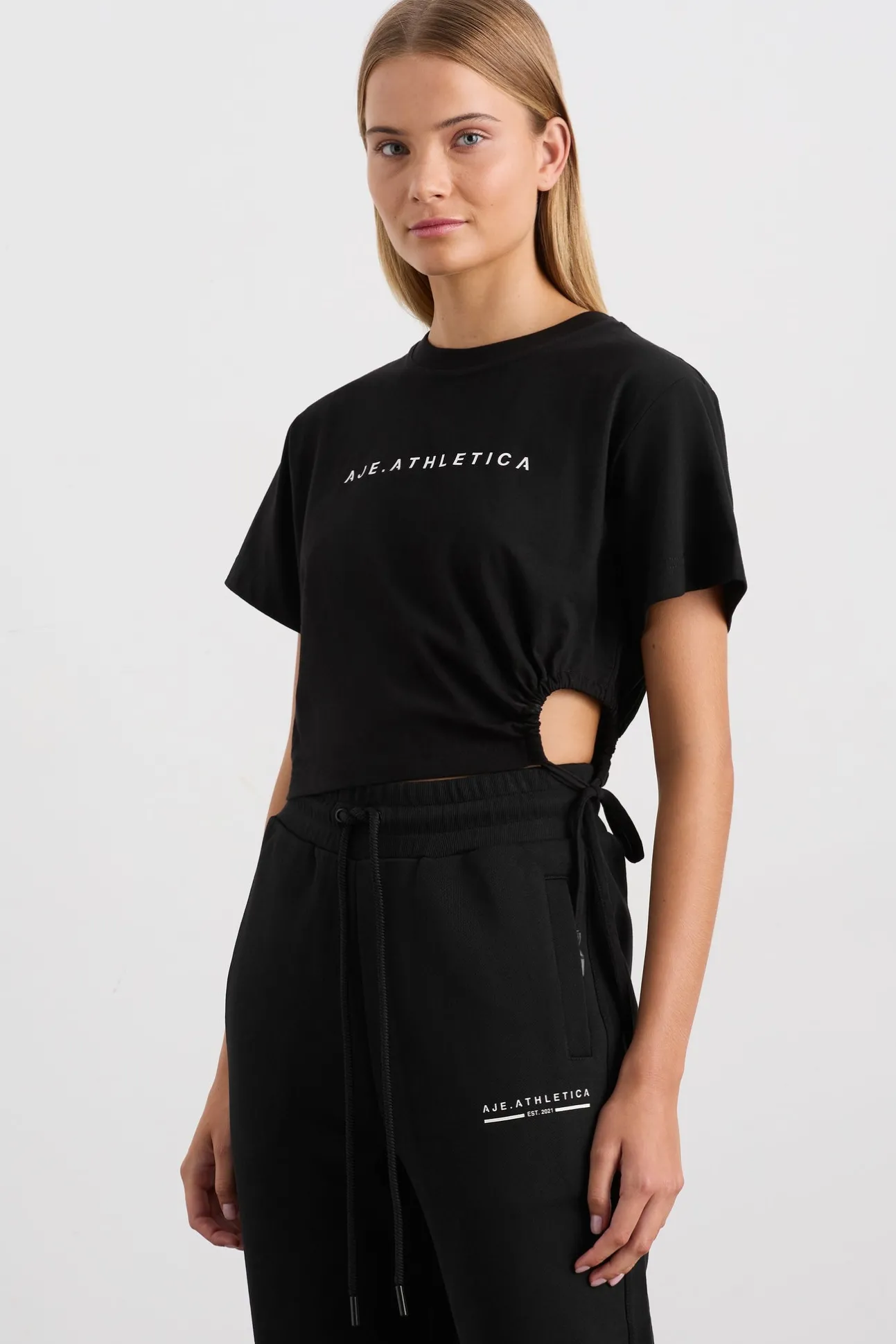 drawcord_cut_out_crop__0.webp Drawcord Cut Out Crop 161