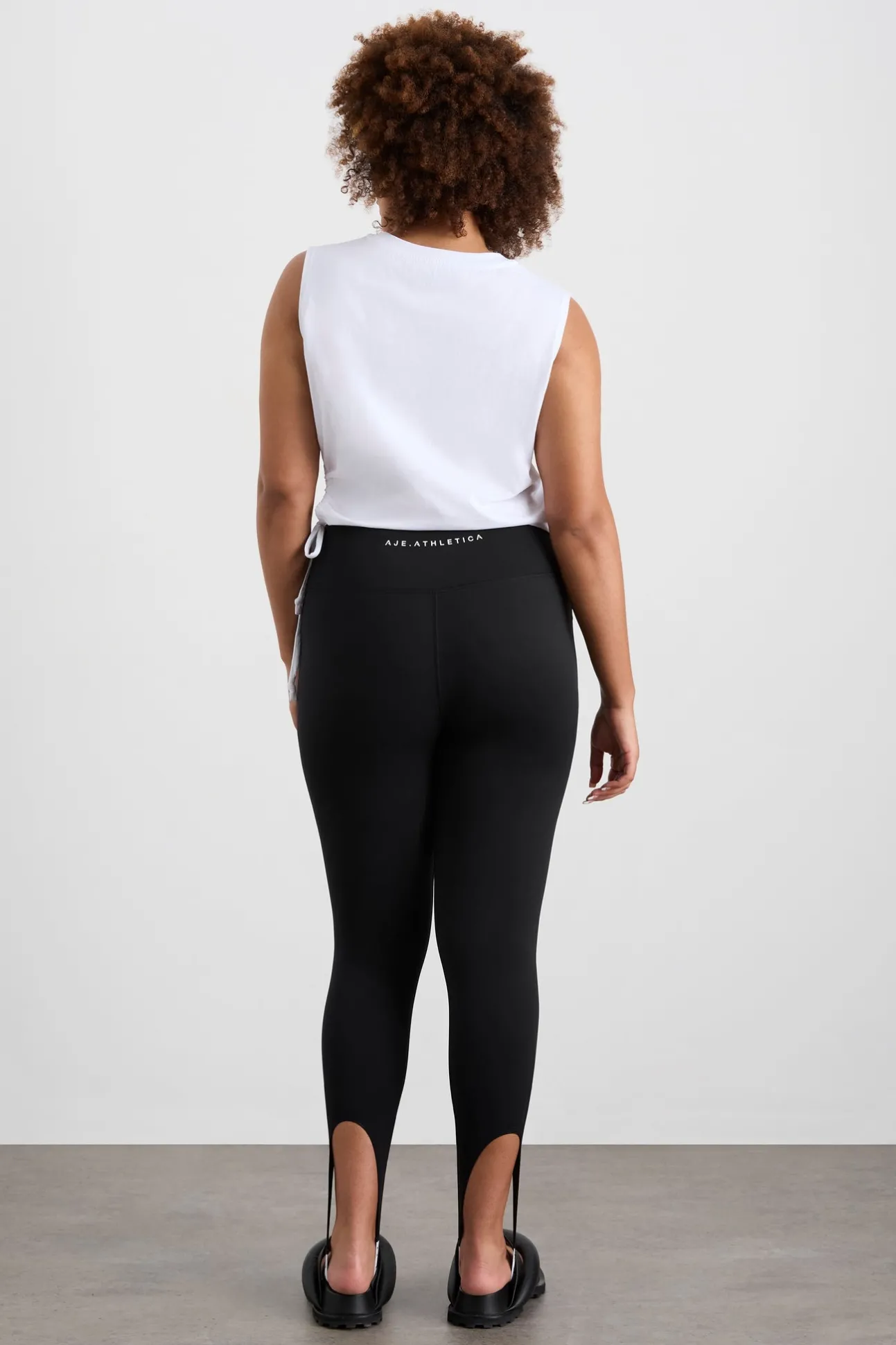 drawcord_cut_out_tank__12-1.webp Drawcord Cut Out Tank 158