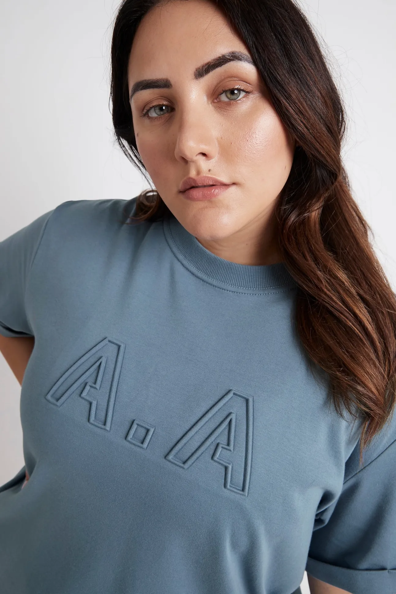 embossed_classic_logo_tsh_13-1.webp Embossed Classic Logo T-Shirt 103