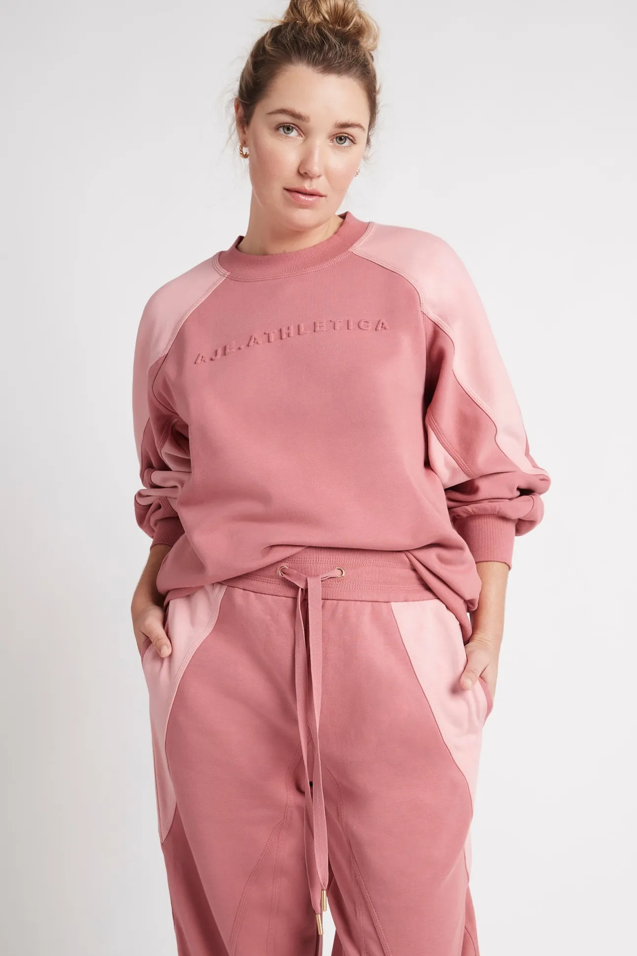 embossed_signature_logo_c_6-1.webp Embossed Signature Logo Crew Jumper 410