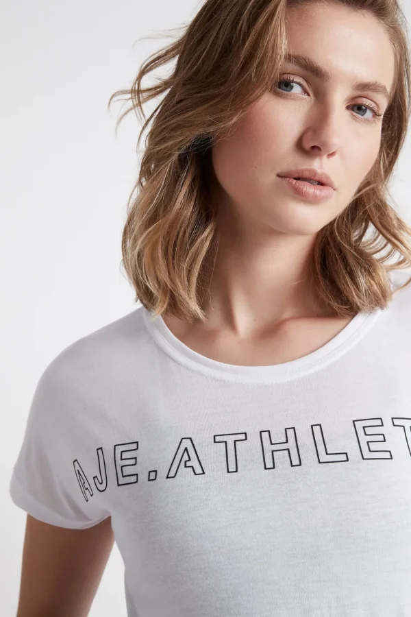 Embossed Signature Logo Training T-Shirt 110