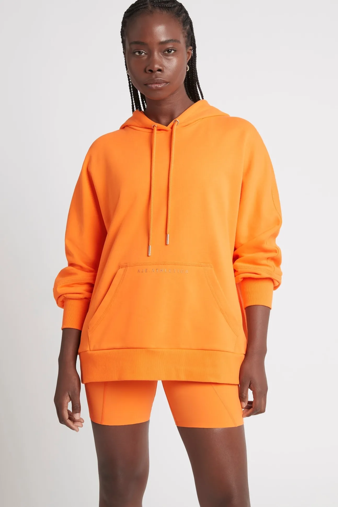 essential_hoodie__0-1.webp Essential Hoodie 411