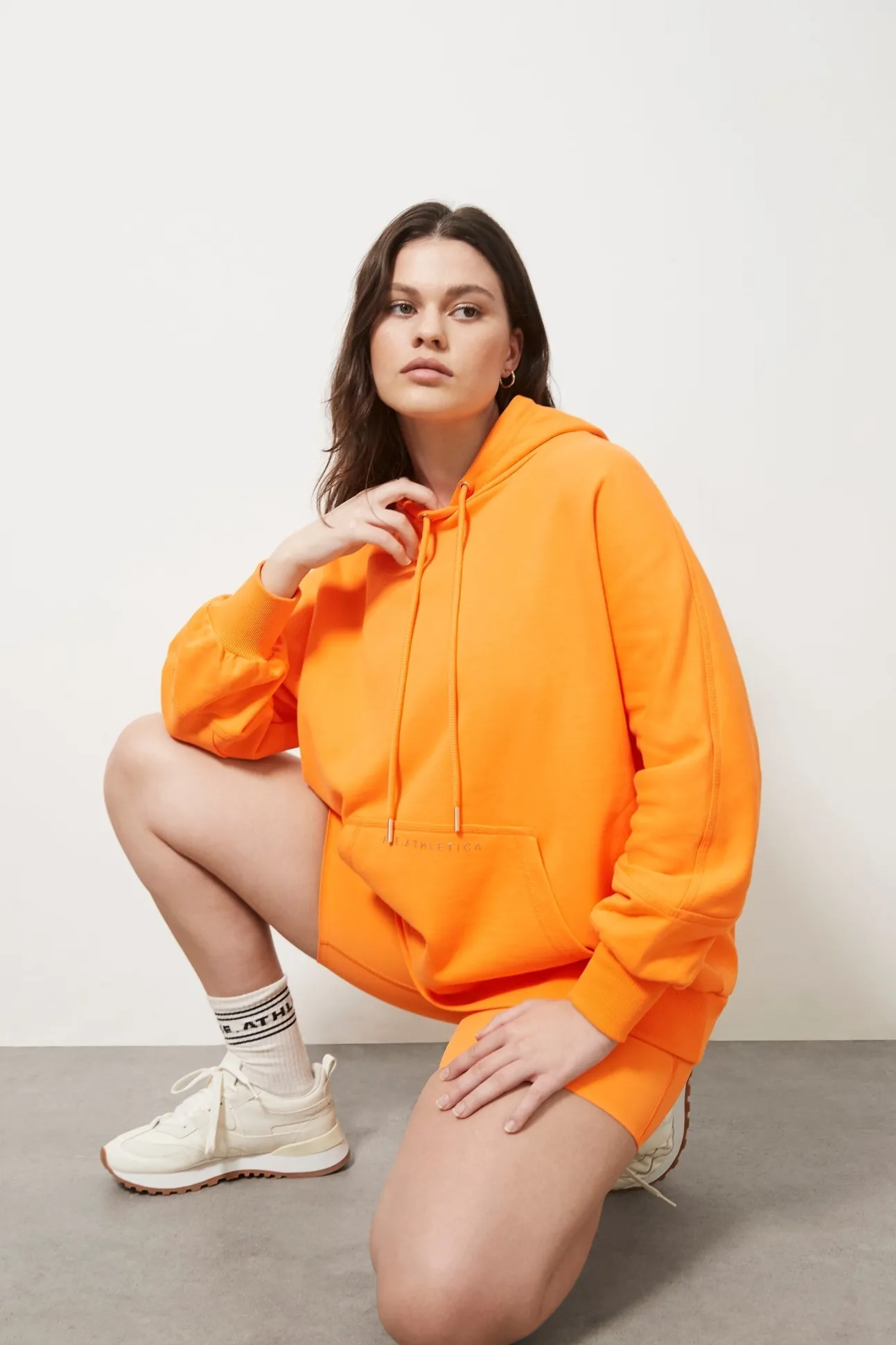 essential_hoodie__11-1.webp Essential Hoodie 411