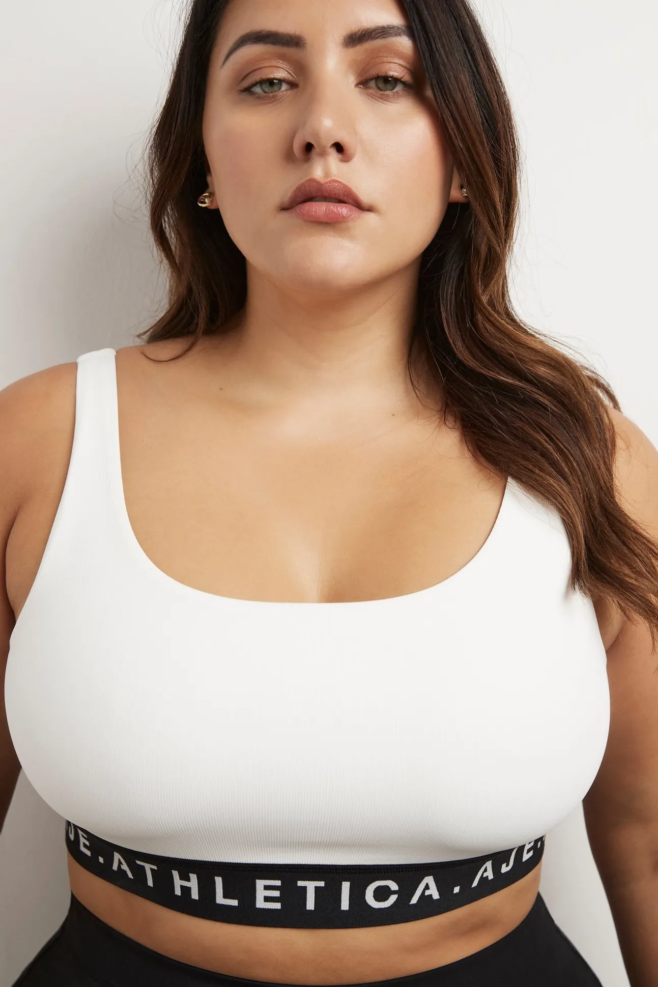 essential_logotape_sports_12.webp Essential Logotape Sports Bra 307