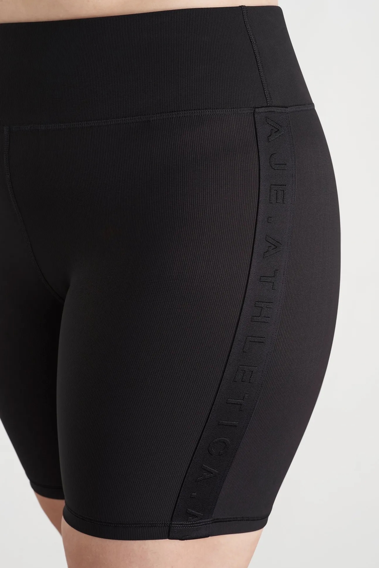 essential_mid_length_bike_13-2.webp Essential Mid Length Bike Shorts 601