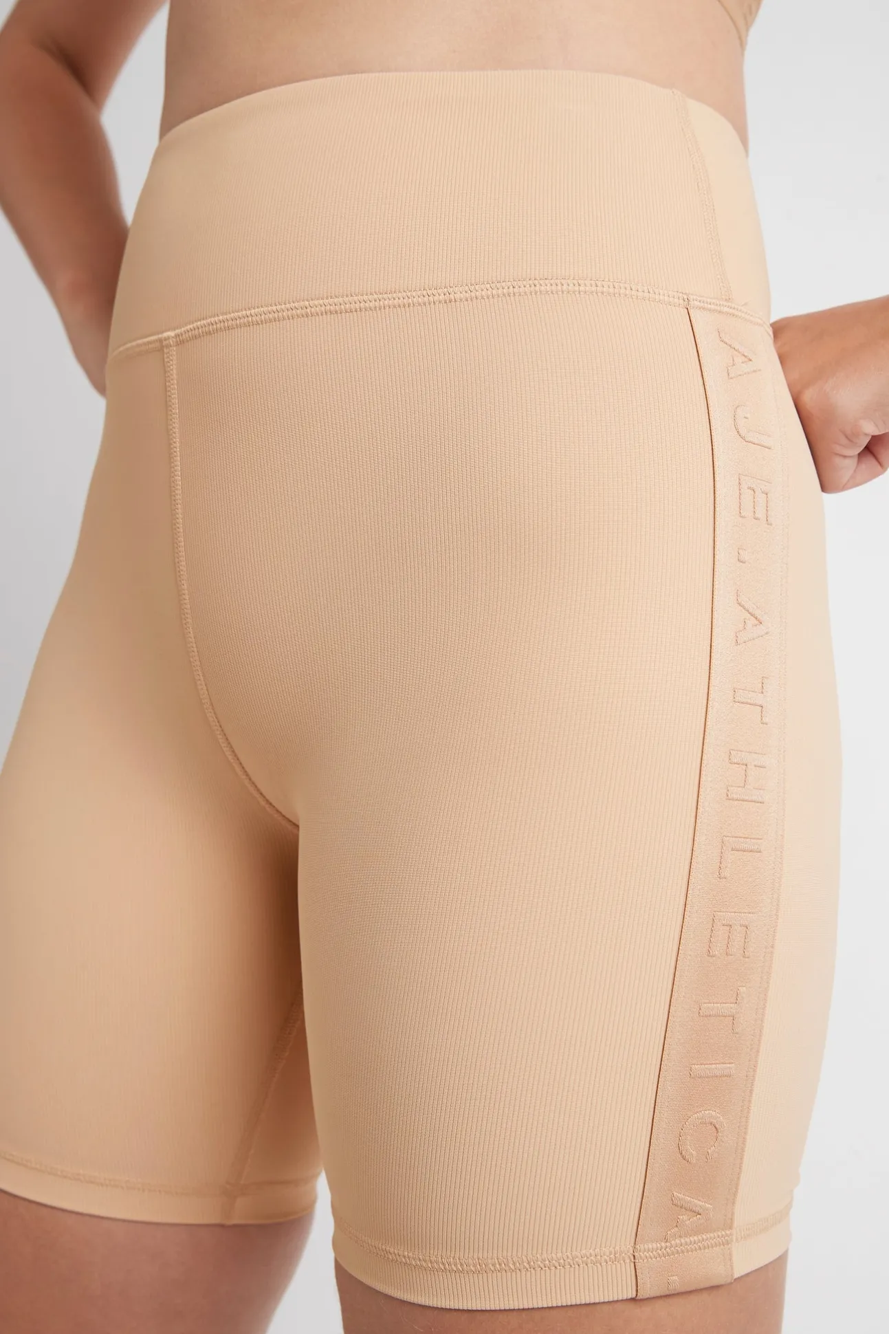 essential_mid_length_bike_8-1.webp Essential Mid Length Bike Shorts 601