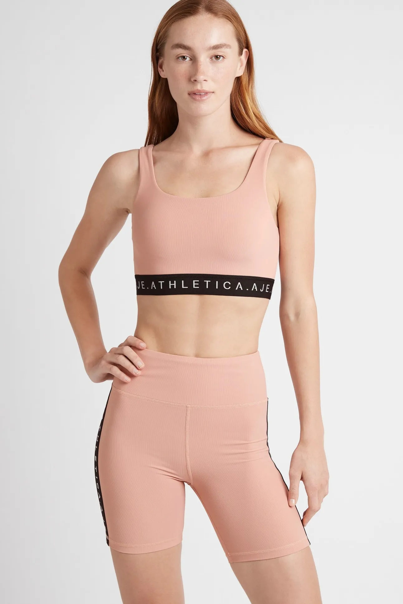 essential_sports_bra__0-3.webp Essential Sports Bra 302