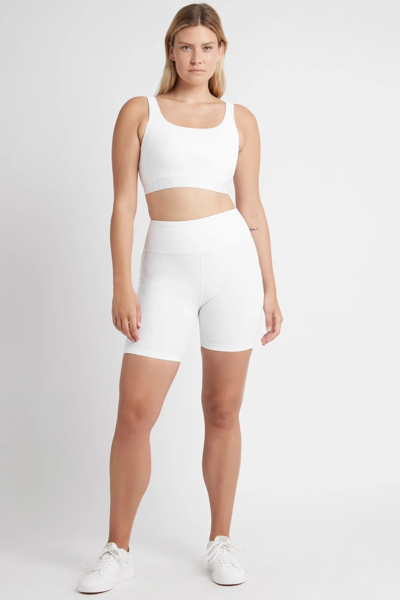 essential_sports_bra__10-2.webp Essential Sports Bra 302