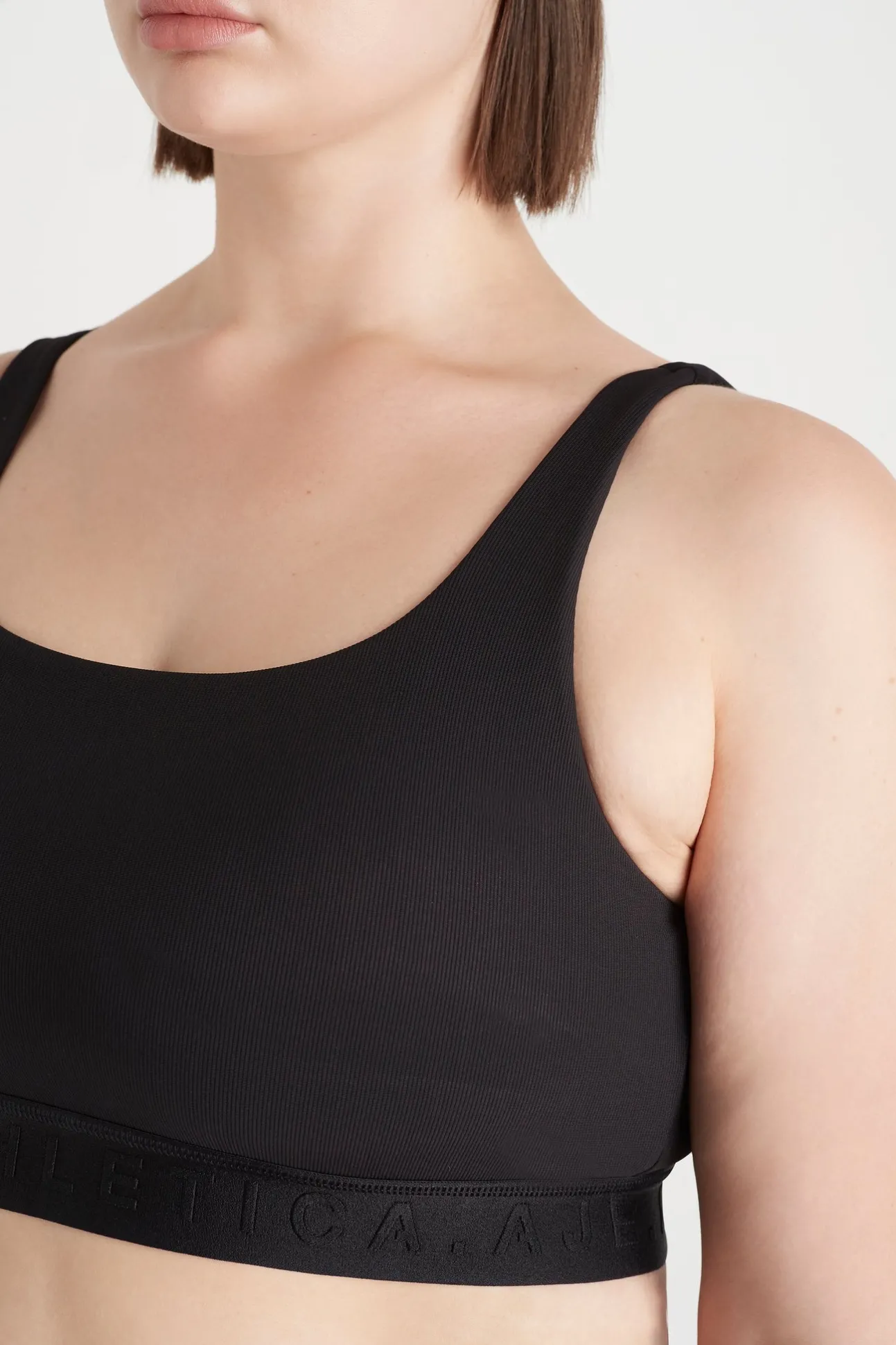 essential_sports_bra__11.webp Essential Sports Bra 302