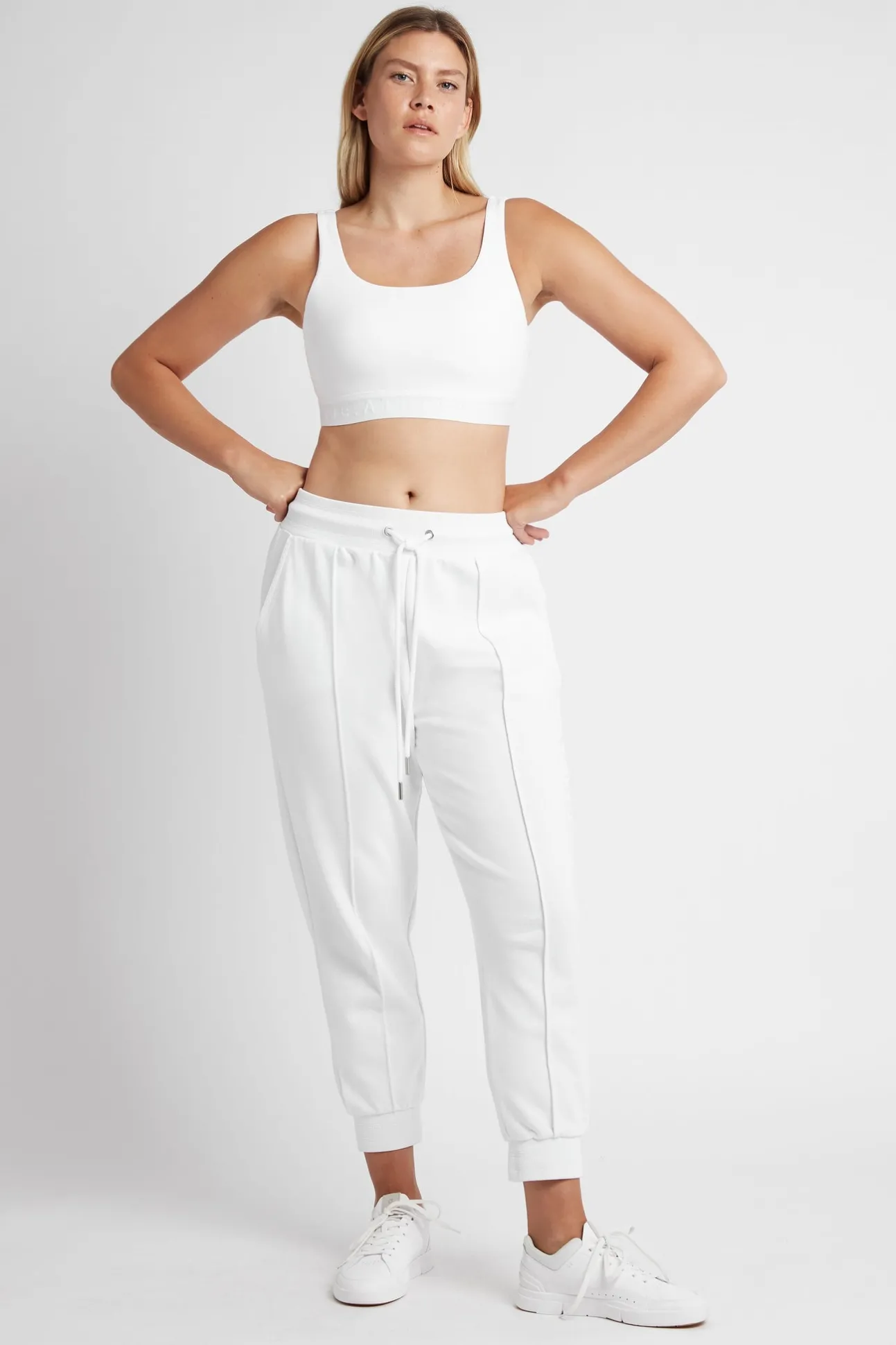 essential_sports_bra__12-2.webp Essential Sports Bra 302