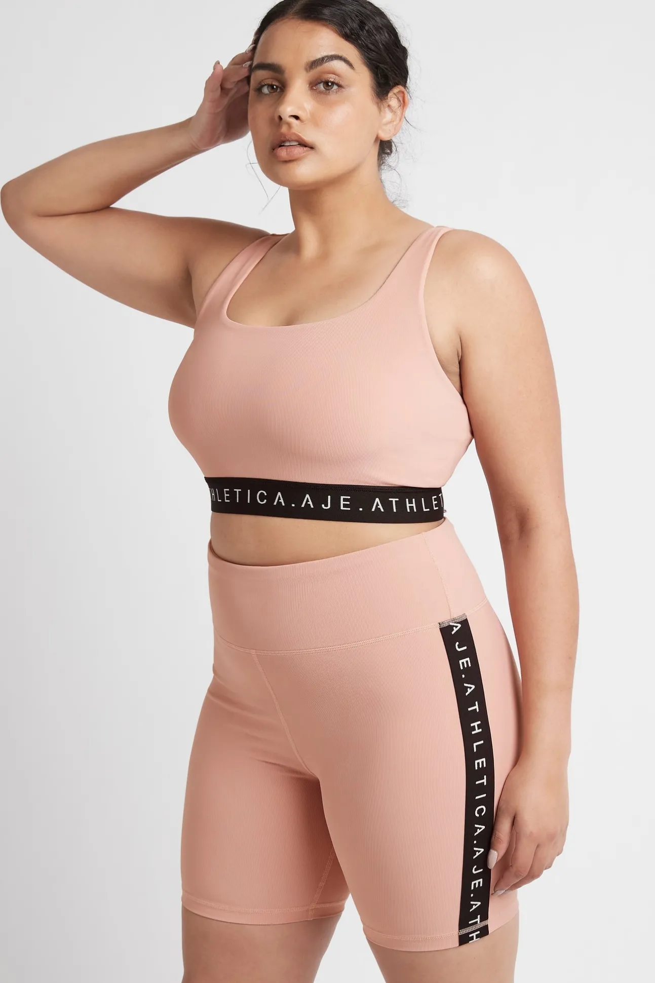 essential_sports_bra__12-3.webp Essential Sports Bra 302