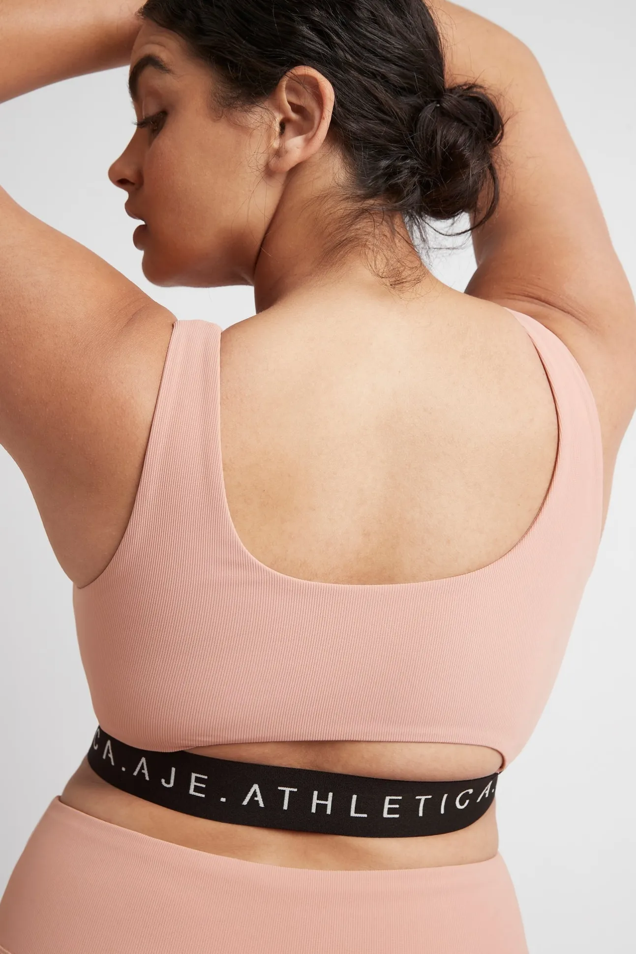 essential_sports_bra__13-3.webp Essential Sports Bra 302