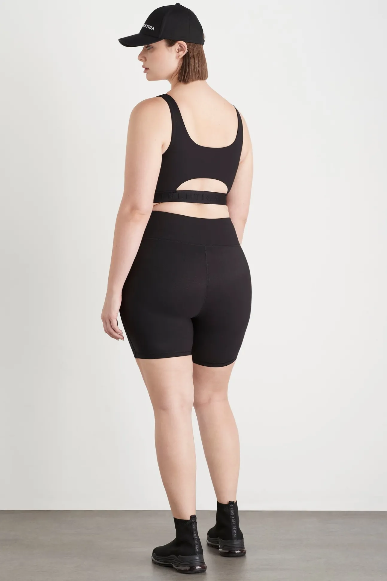 essential_sports_bra__14.webp Essential Sports Bra 302