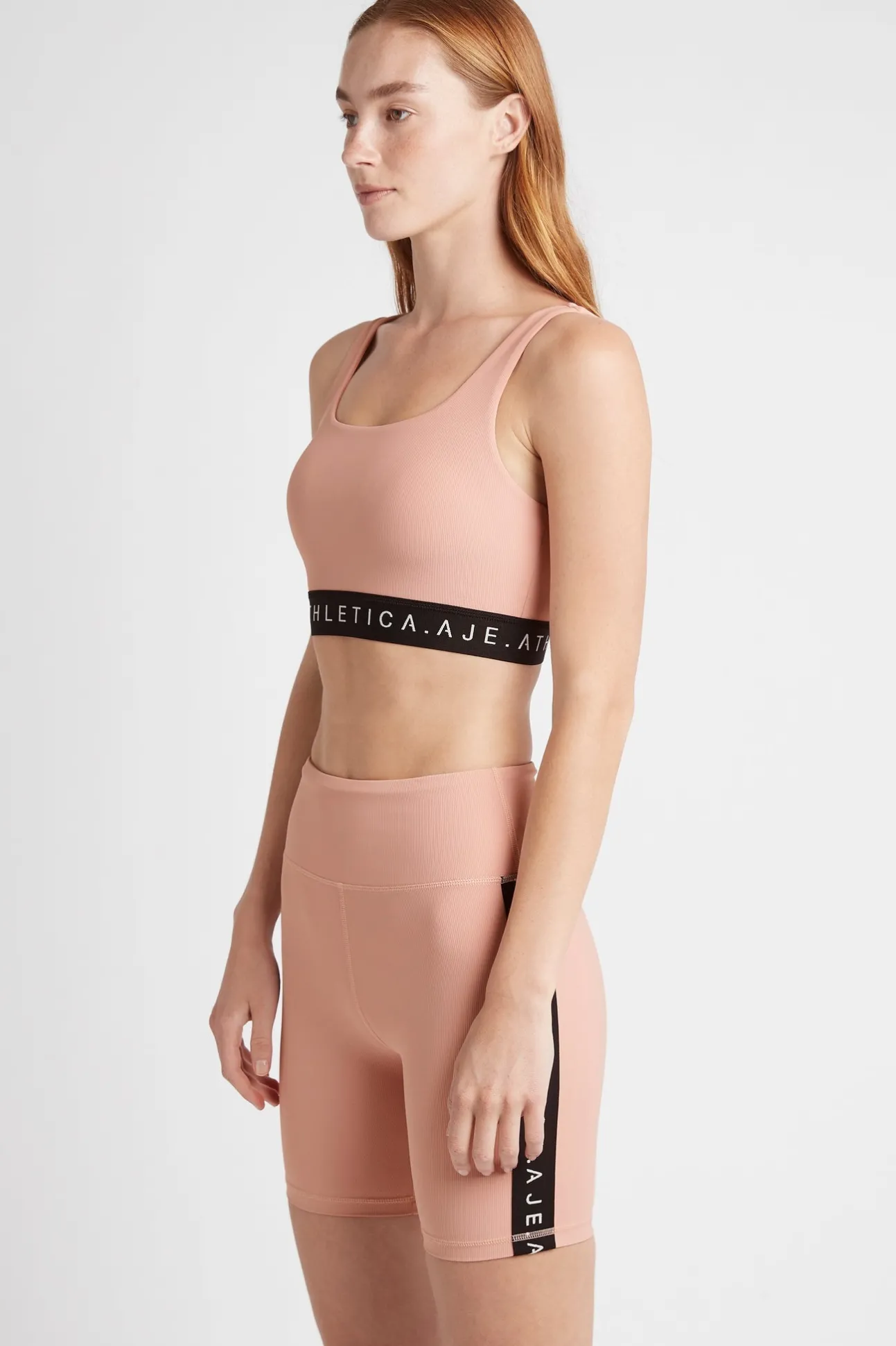 essential_sports_bra__2-3.webp Essential Sports Bra 302