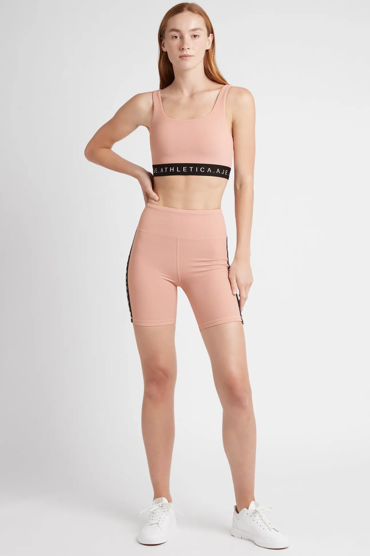 essential_sports_bra__5-3.webp Essential Sports Bra 302
