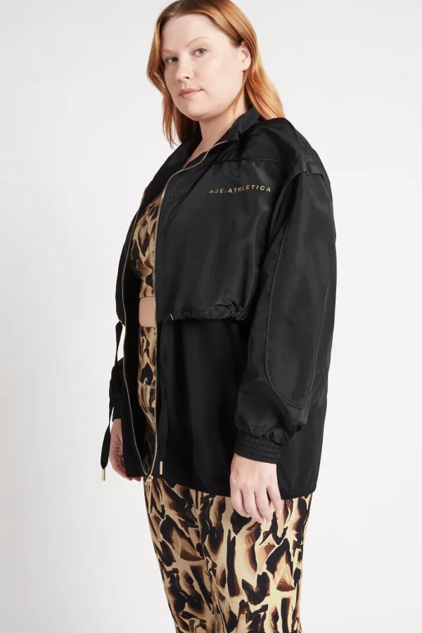 Essential Windbreaker Jacket 718