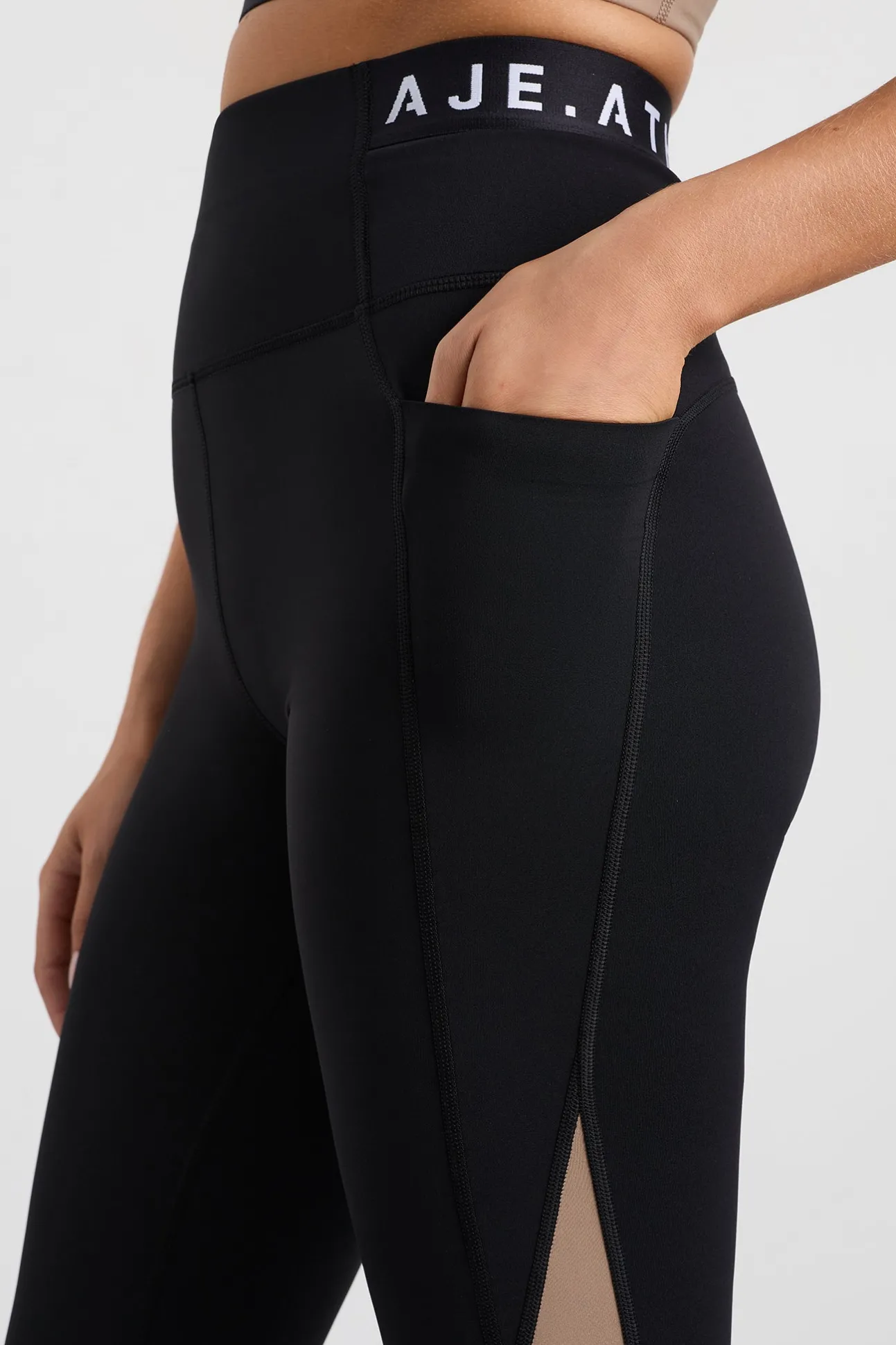 full_length_logo_leggings_3.webp Full Length Logo Leggings 204