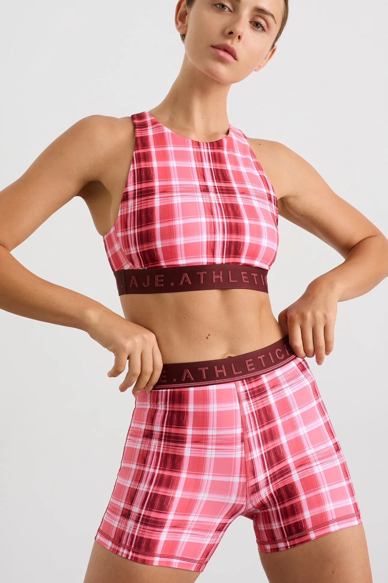 high_neck_sports_bra__4-1.webp High Neck Sports Bra 374