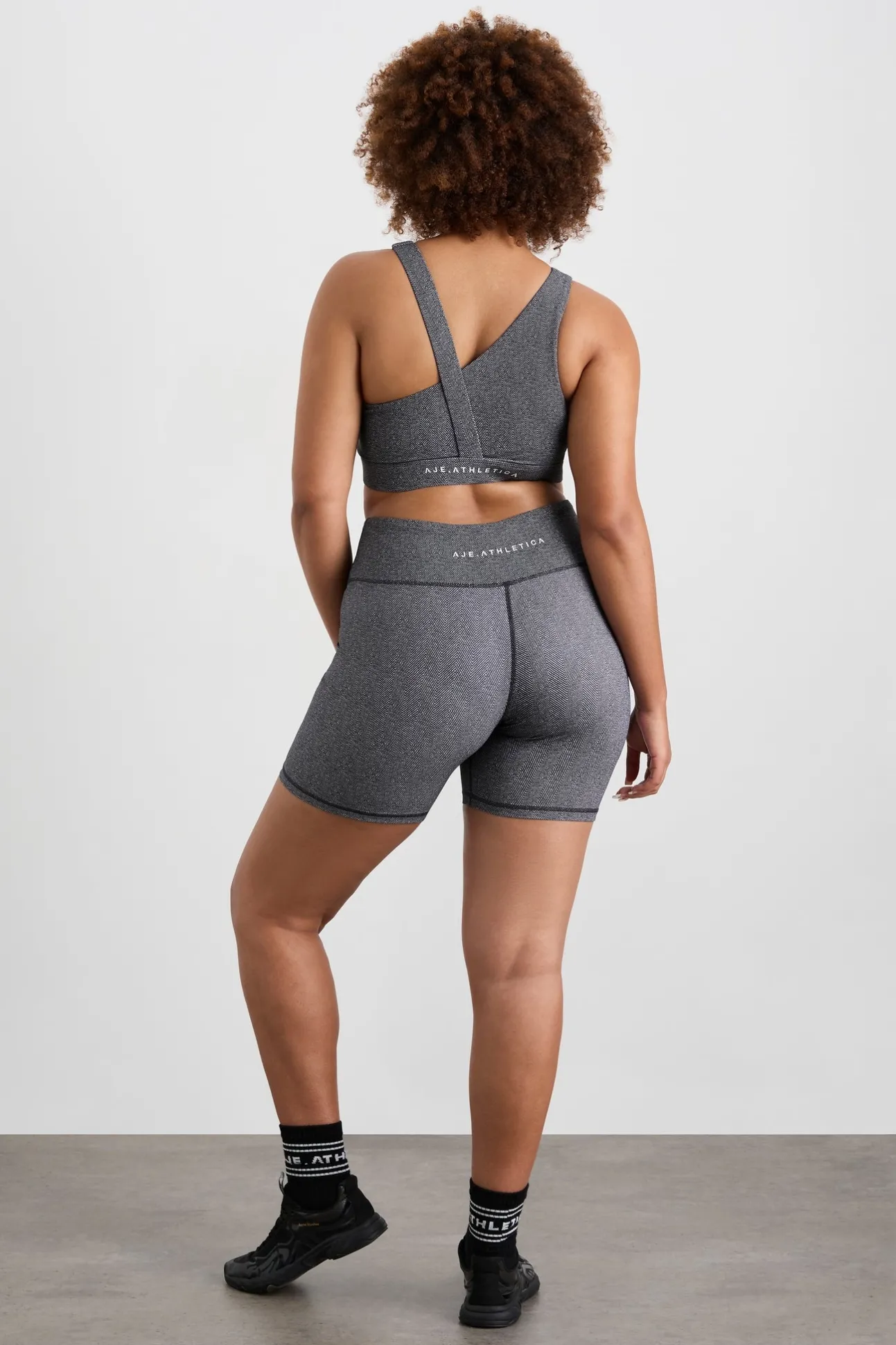 high_rise_bike_shorts__12.webp High Rise Bike Shorts 607
