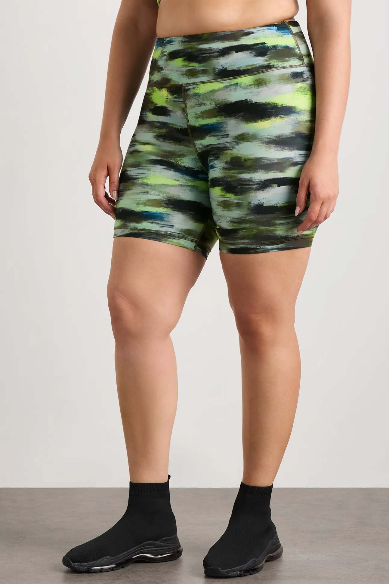 high_rise_bike_shorts__13-2.webp High Rise Bike Shorts 607