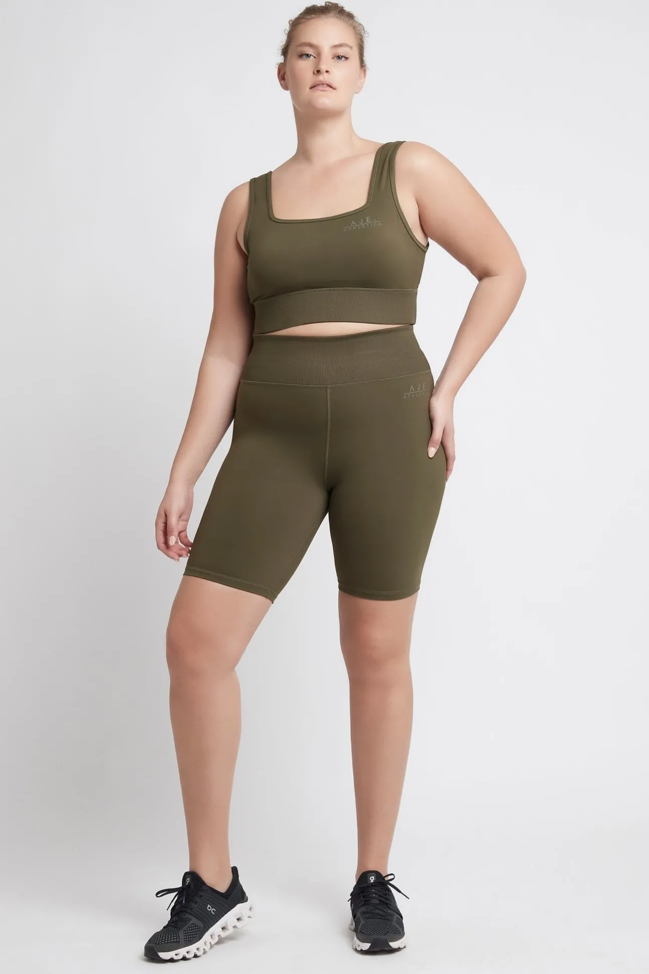 high_rise_bike_shorts__15.webp High Rise Bike Shorts 018