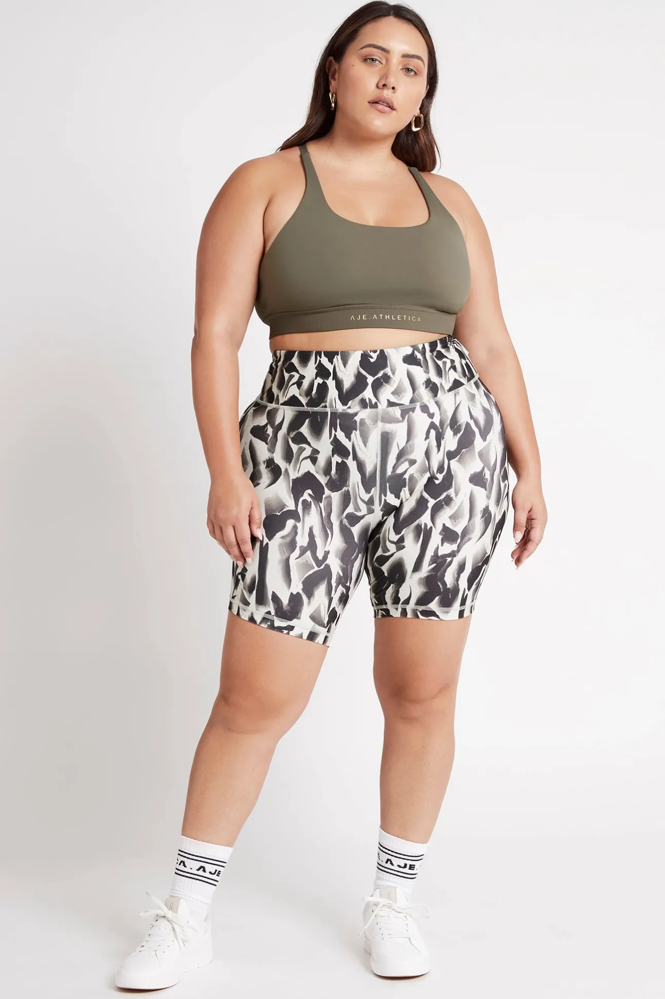 high_rise_bike_shorts__16-1.webp High Rise Bike Shorts 607