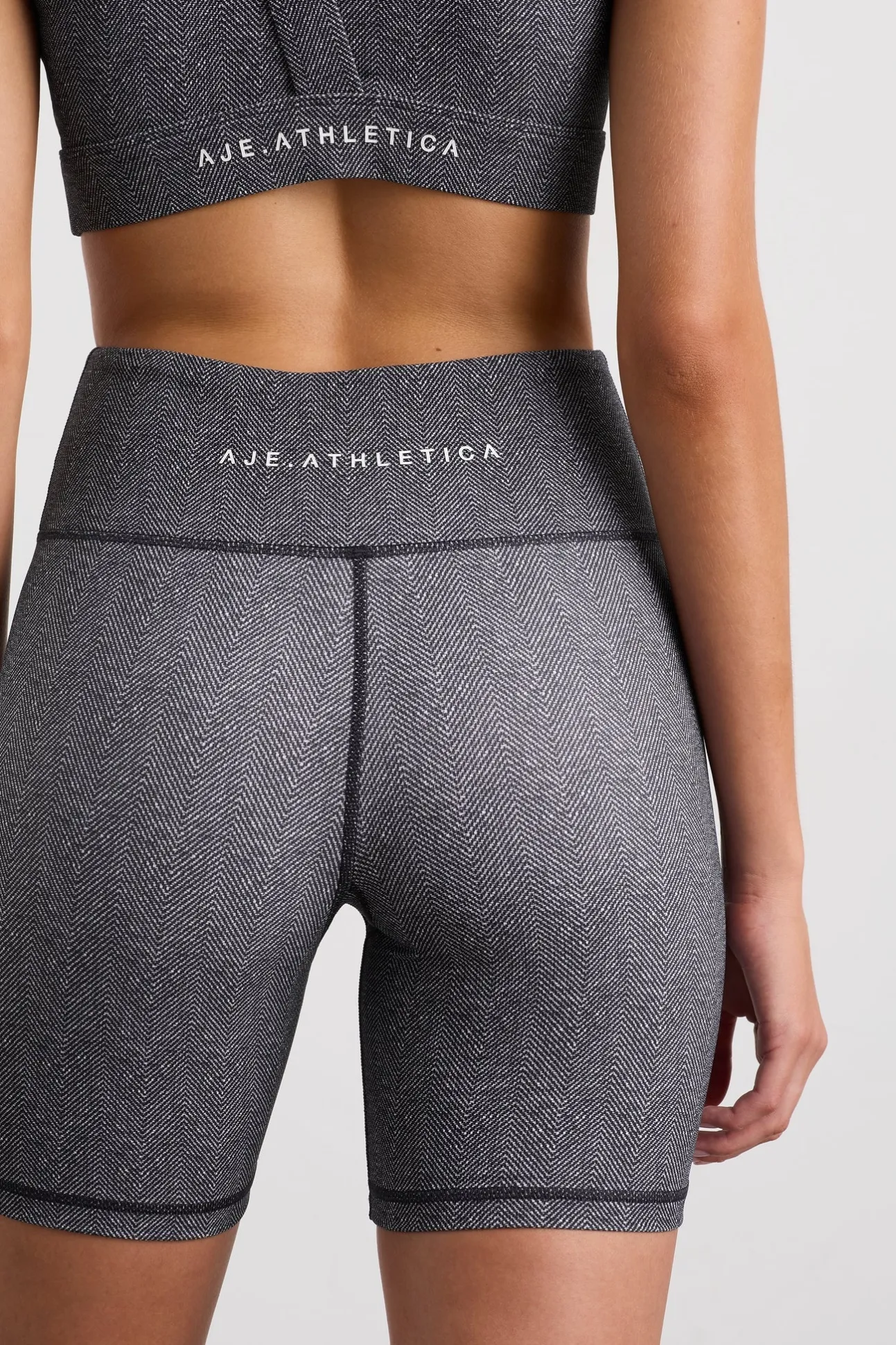 high_rise_bike_shorts__3.webp High Rise Bike Shorts 607