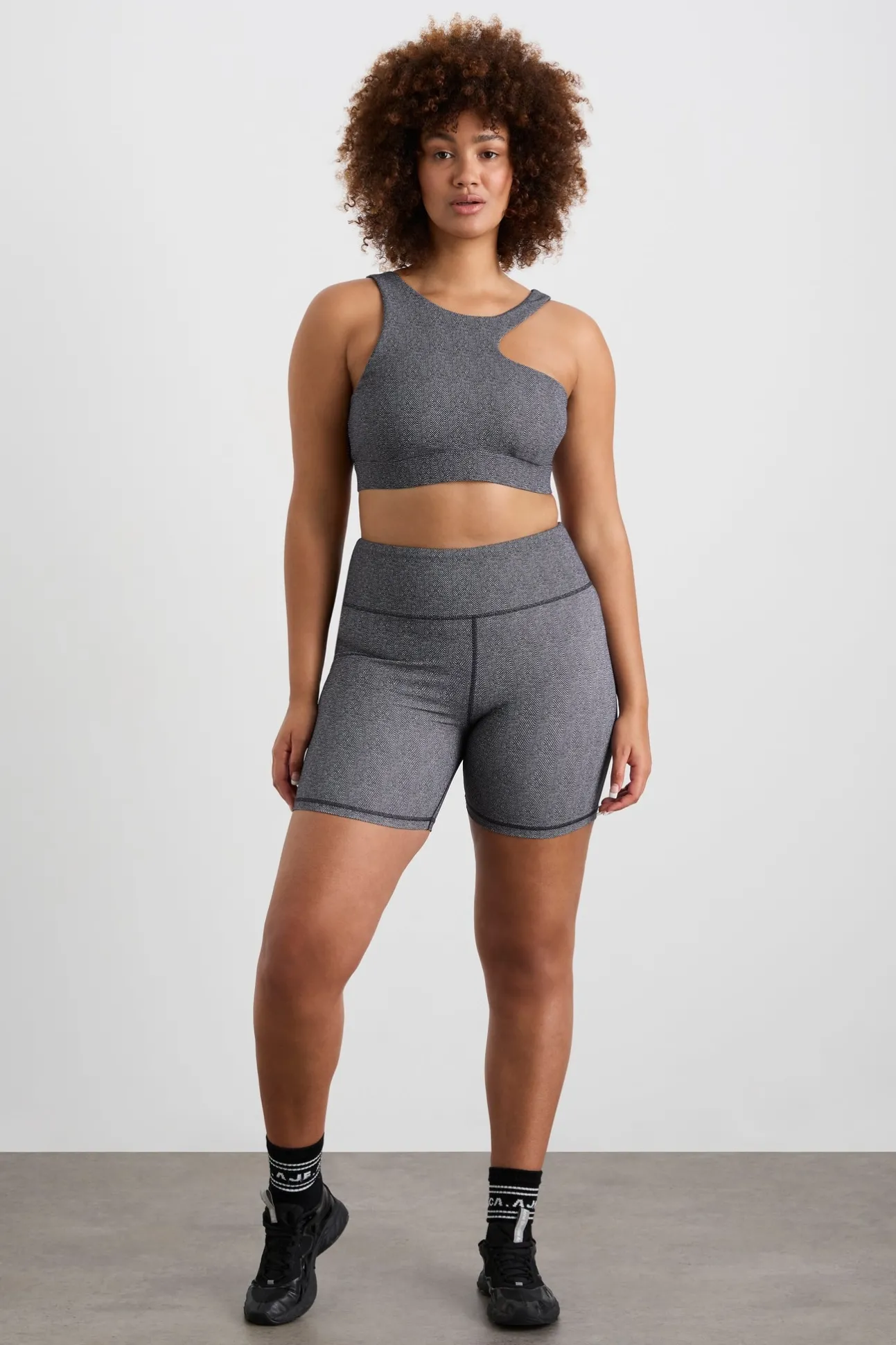 high_rise_bike_shorts__9.webp High Rise Bike Shorts 607