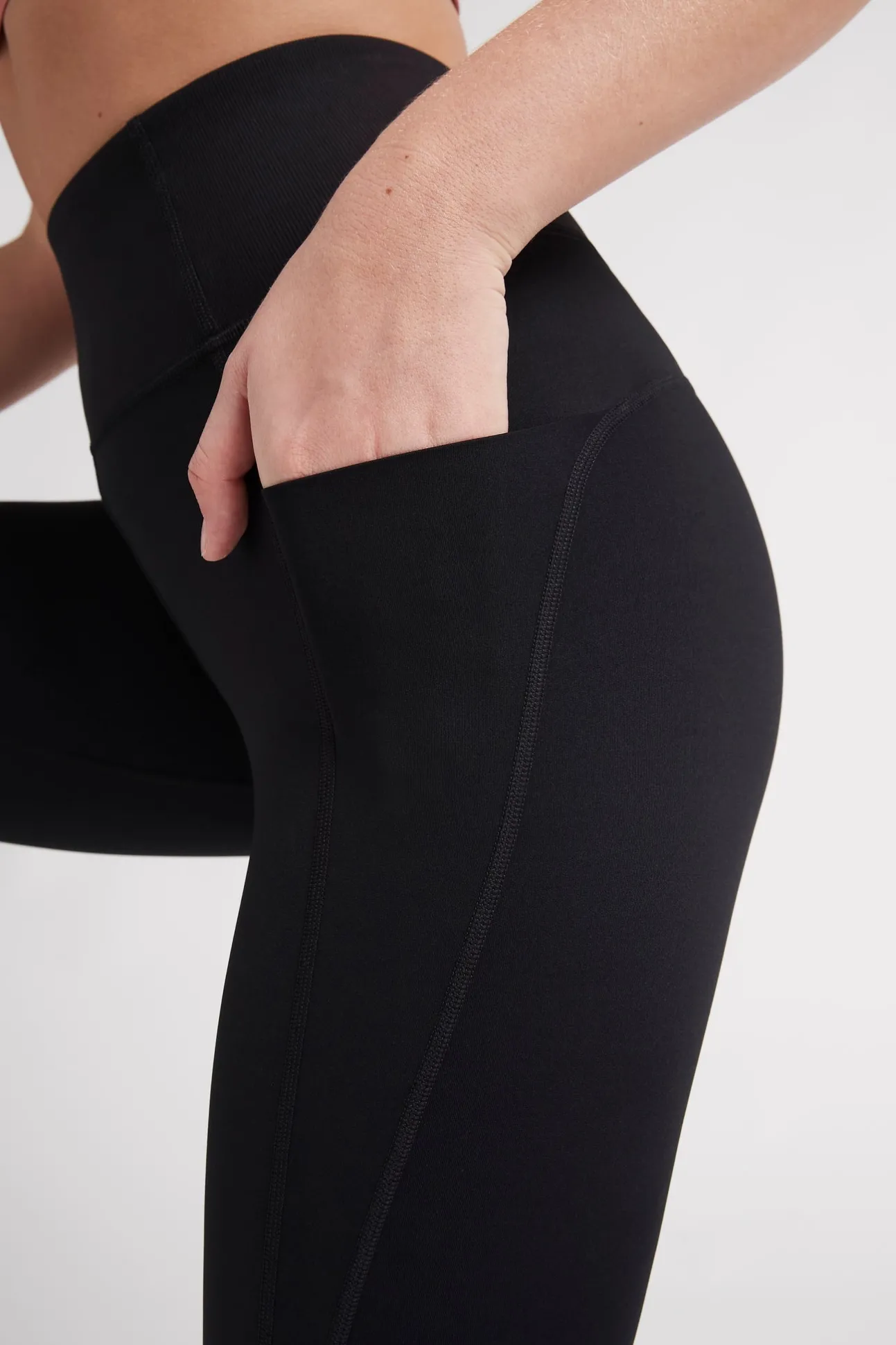 high_rise_full_length_leg_3-2.webp High Rise Full Length Legging 203