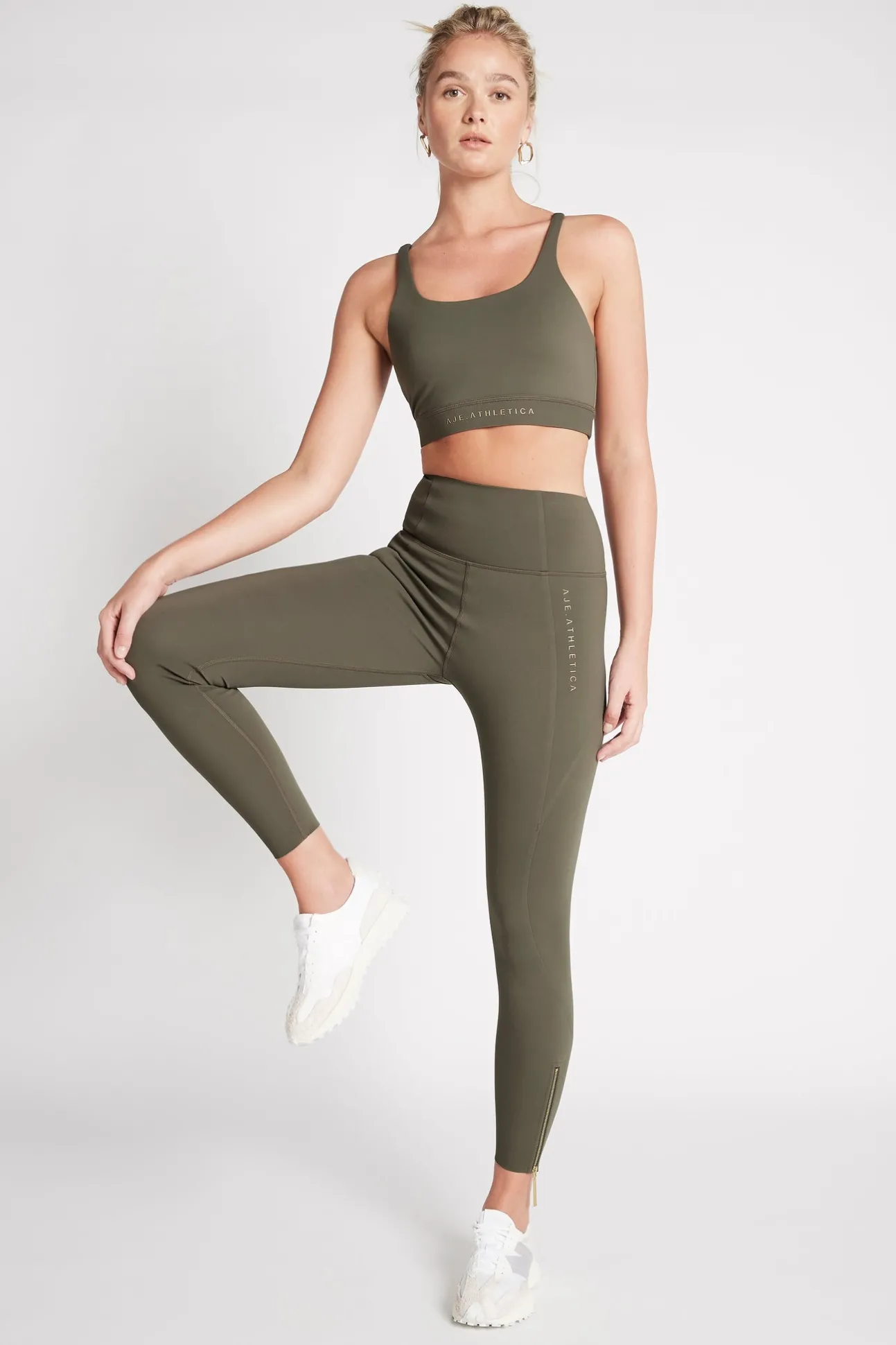 high_rise_full_length_leg_4-1.webp High Rise Full Length Legging 216