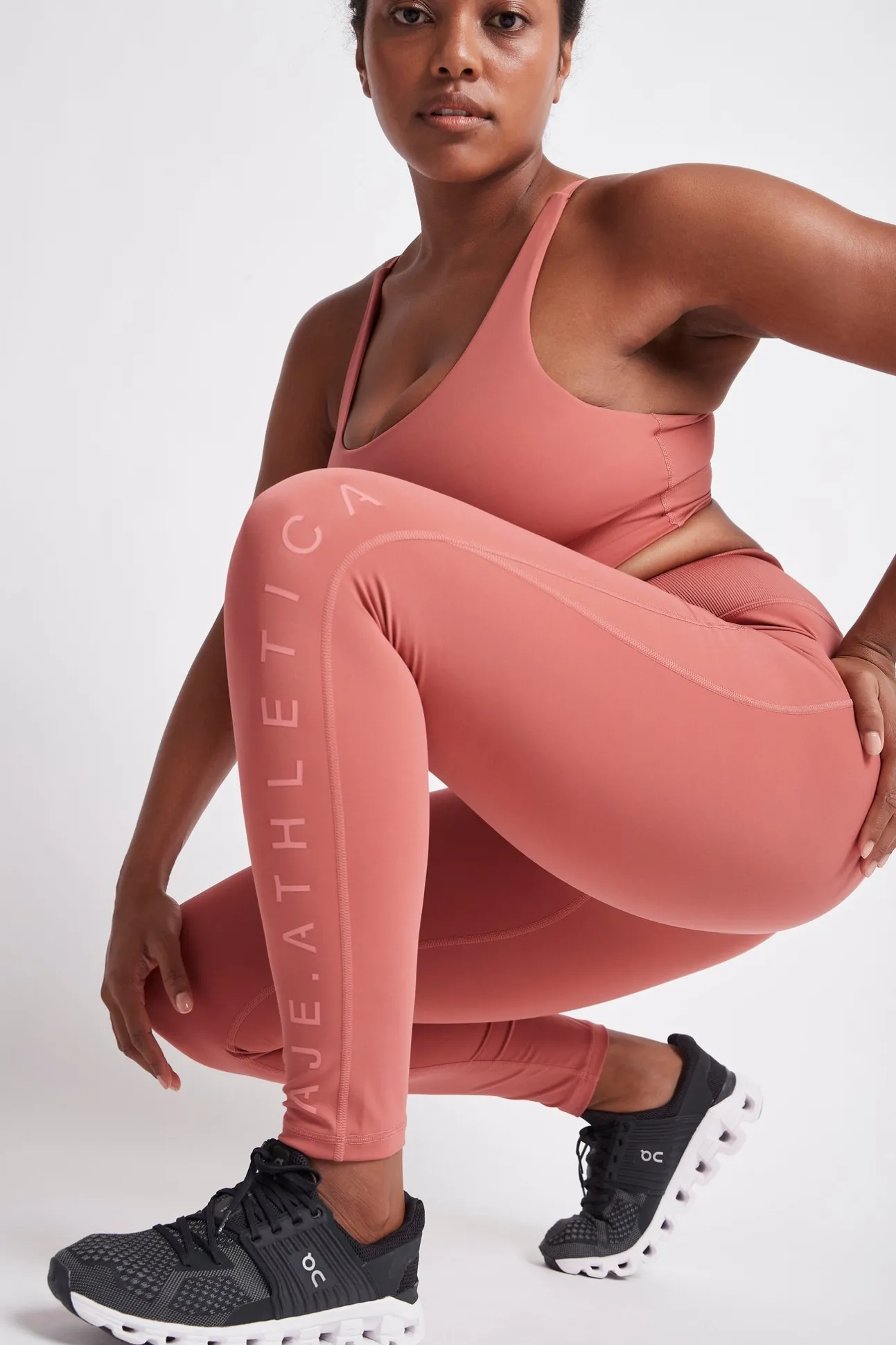 high_rise_full_length_leg_8-5.webp High Rise Full Length Legging 005