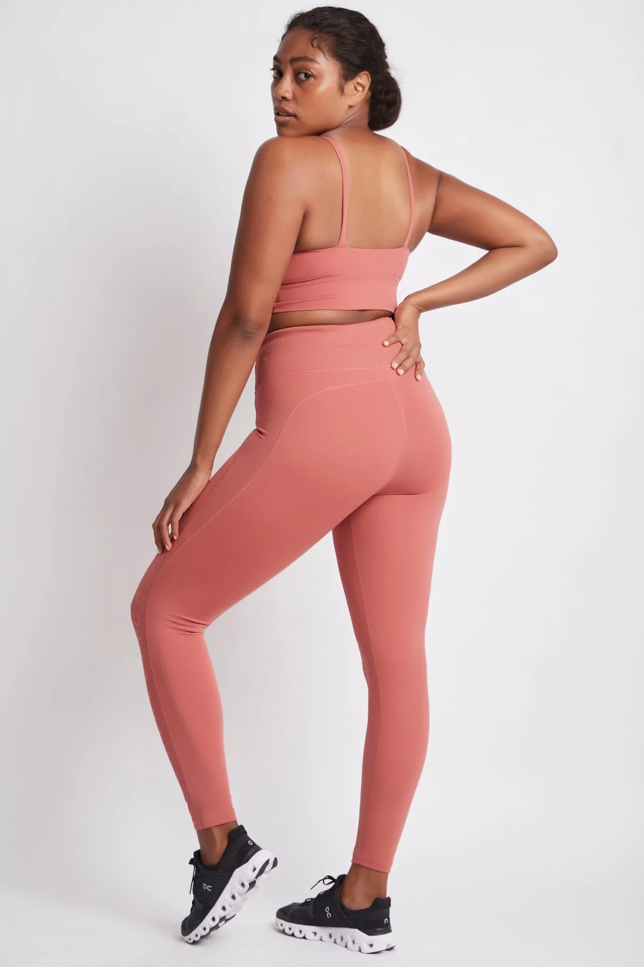 high_rise_full_length_leg_9-4.webp High Rise Full Length Legging 005